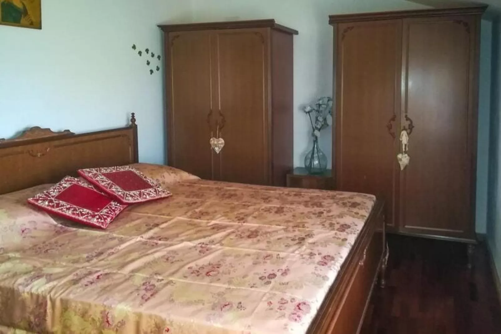 Holiday home dei Pavoni Montemaggiore con Piscina privata-Bedroom