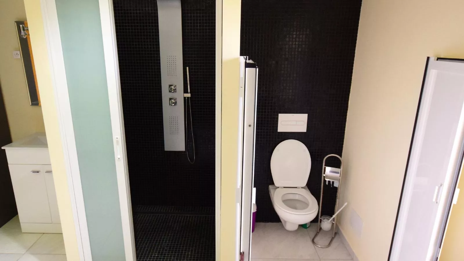 Les Poujols 6 Pers-Badezimmer