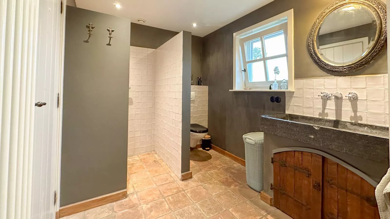 Meidoornhoeve-Bathroom