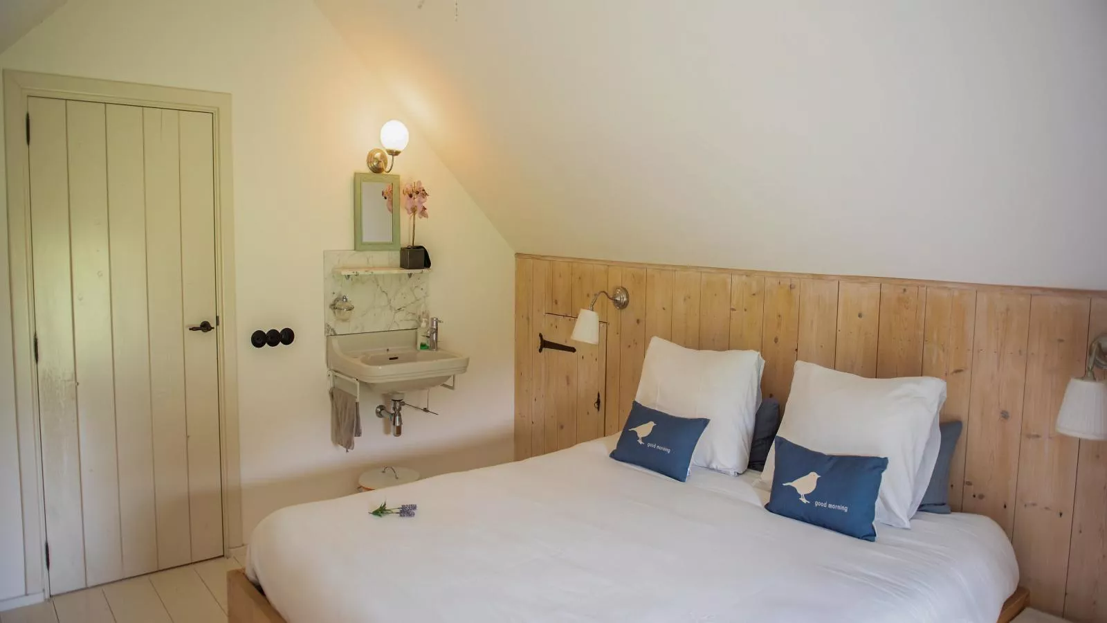 Meidoornhoeve-Bedroom