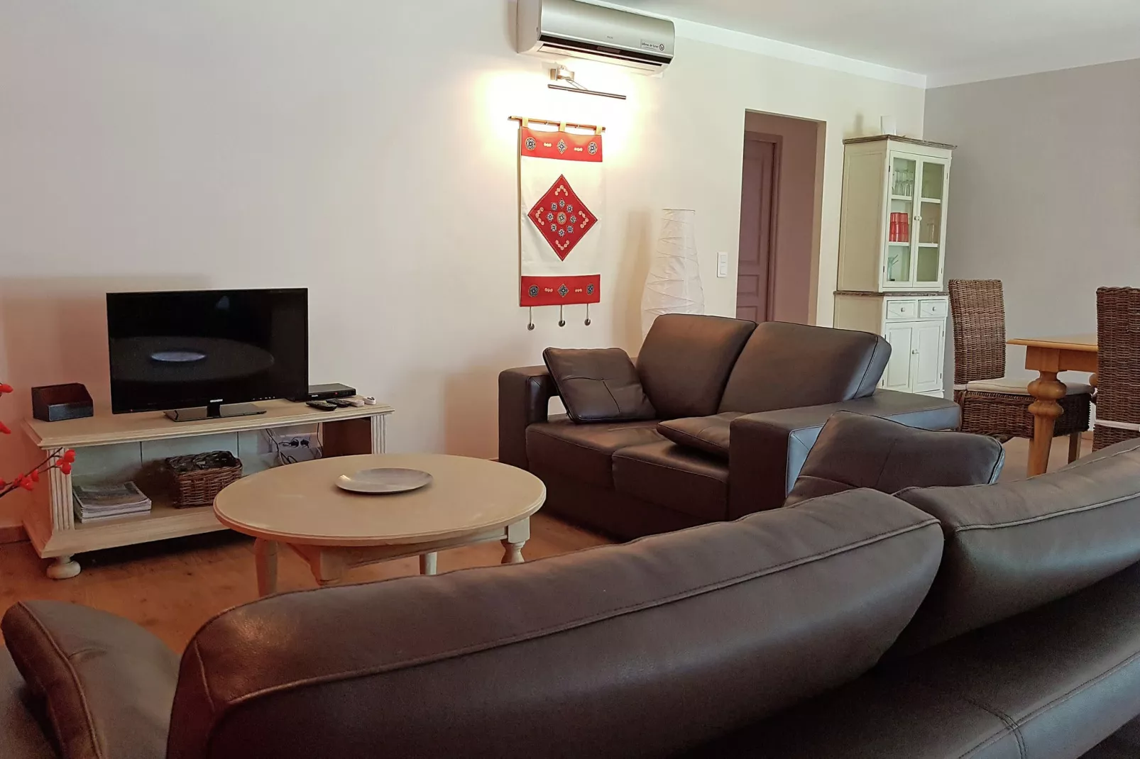 Villa Ollie-Living room