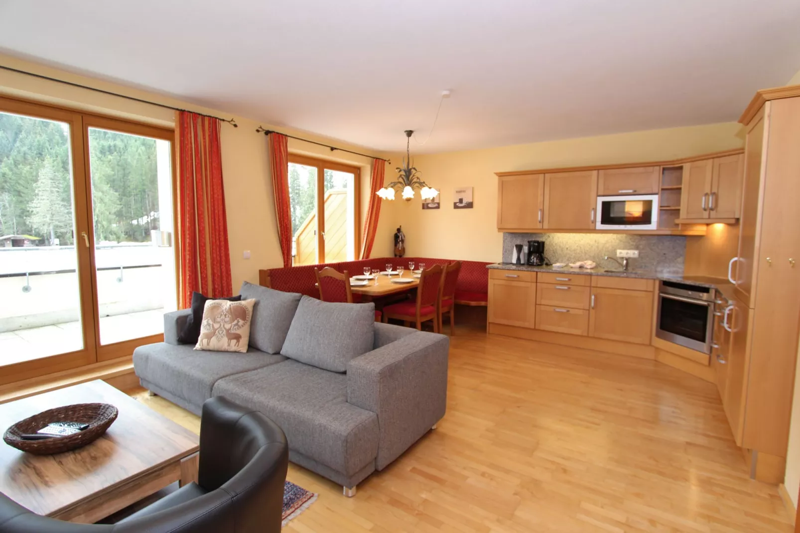 Chalet Apartment Mittenwald Top 1-Living room