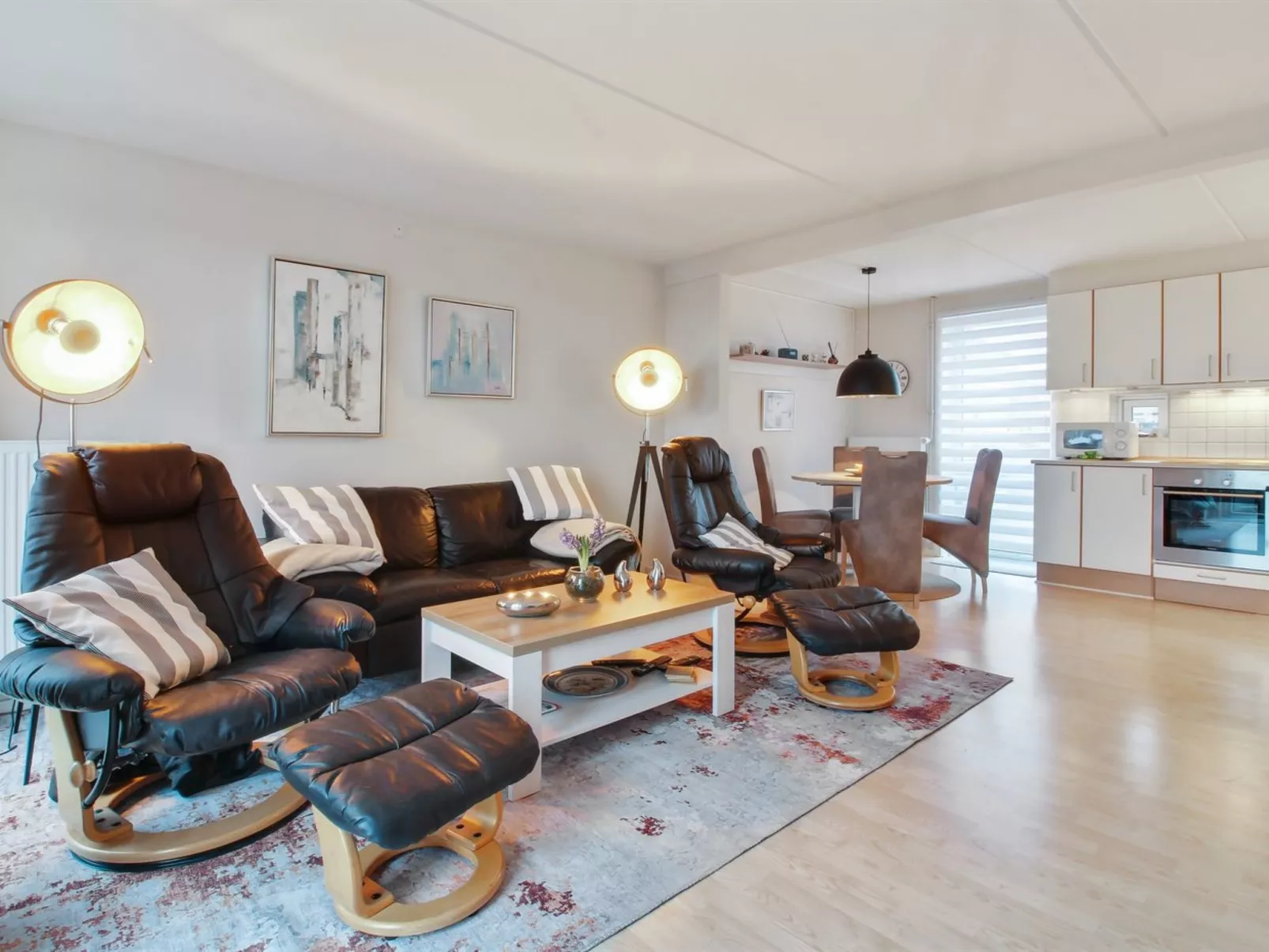 "Aappo" - 2.3km from the sea-Inside