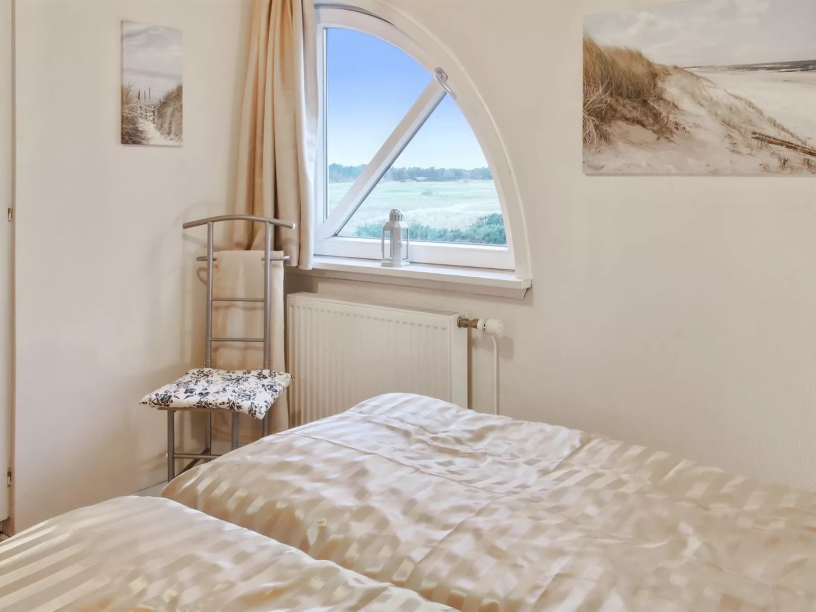 "Aappo" - 2.3km from the sea-Inside