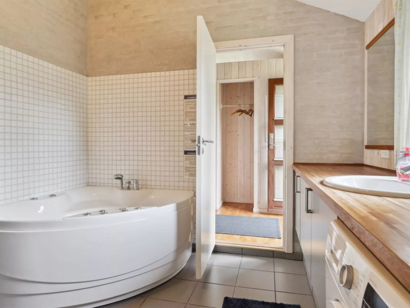 "Wilgrib" - 400m from the sea-Dedans