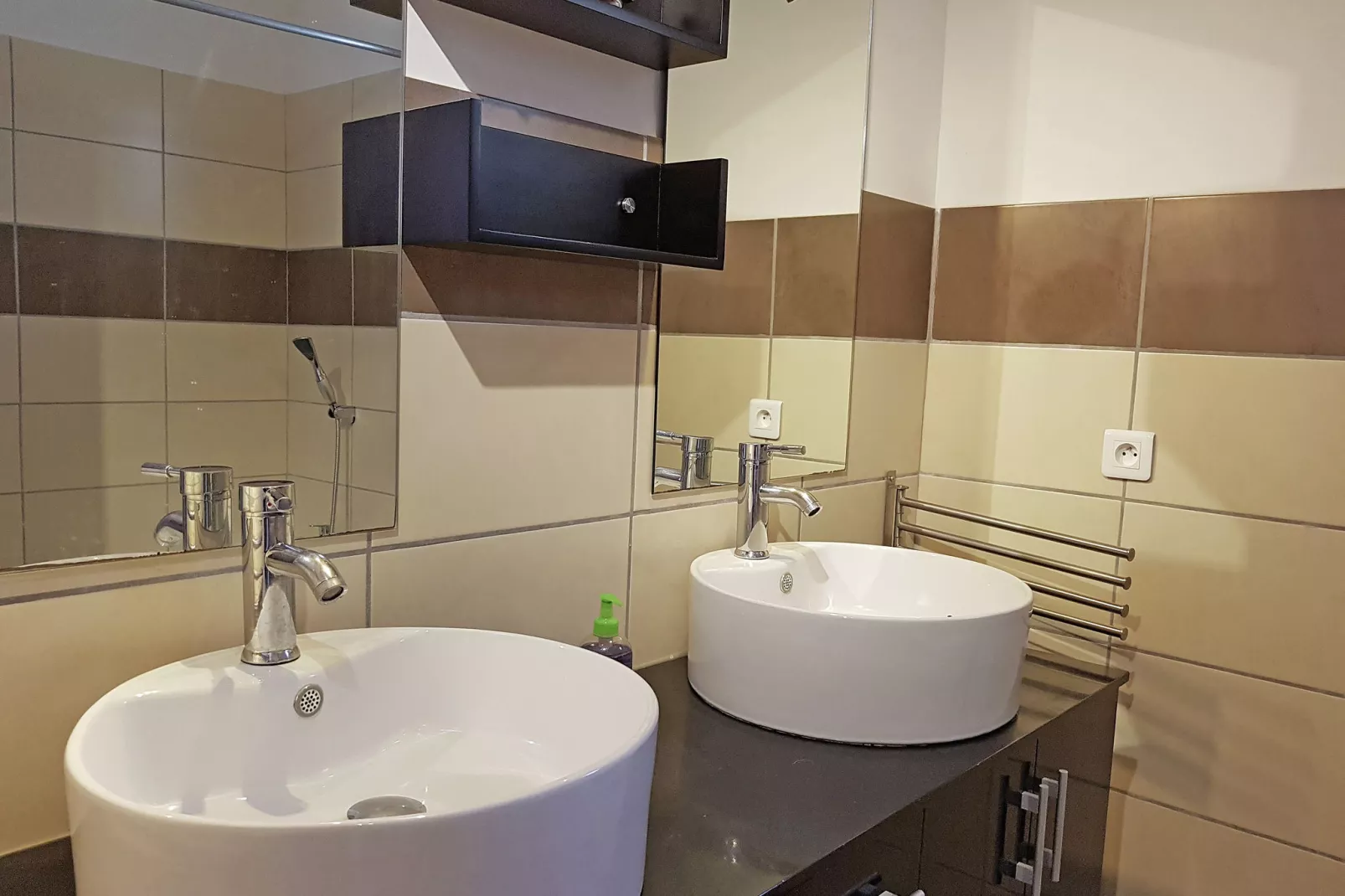 Villa Ollie-Bathroom