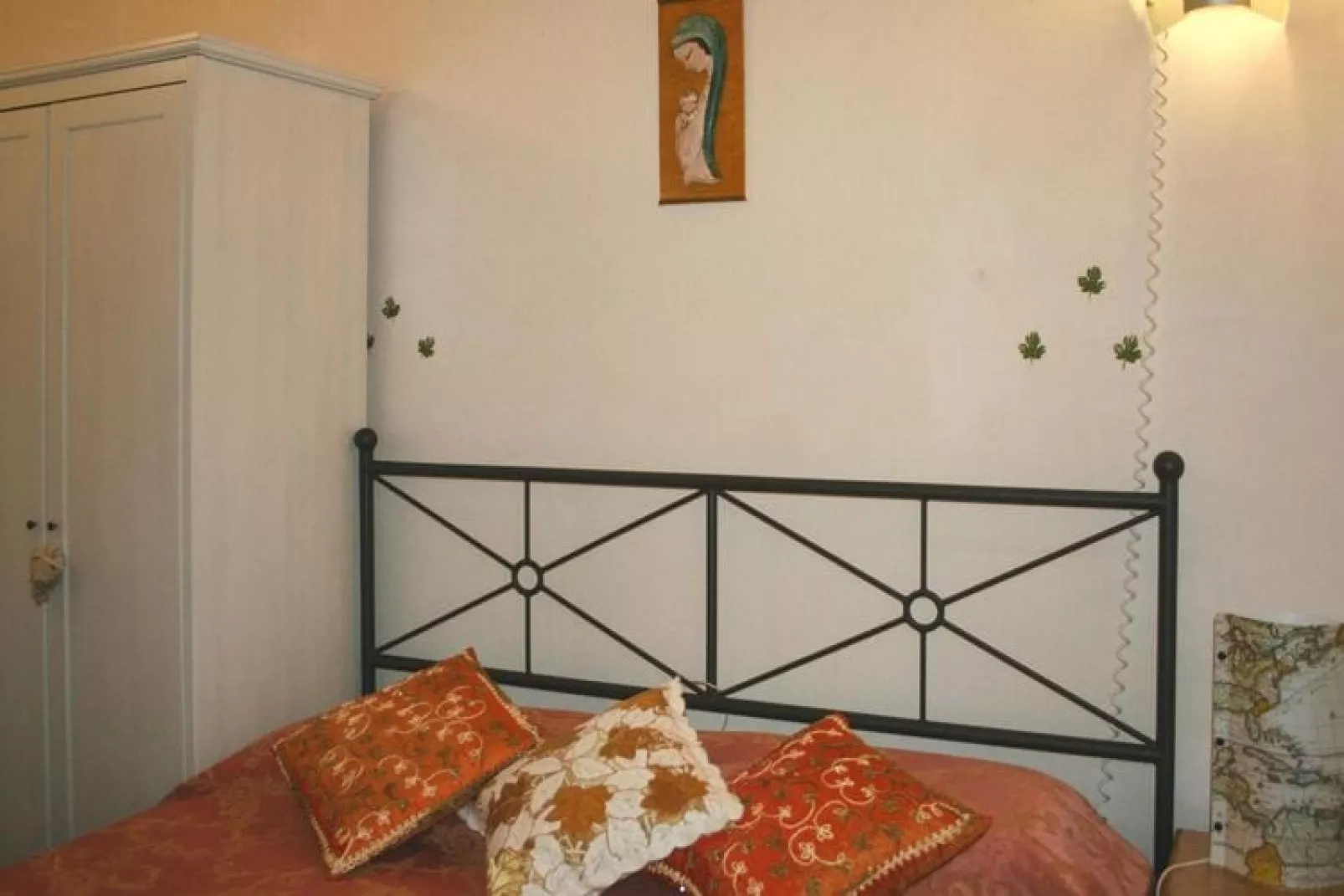 Ferienhaus Fiorenzuola Acacie Montemaggiore con piscina privata-Bedroom