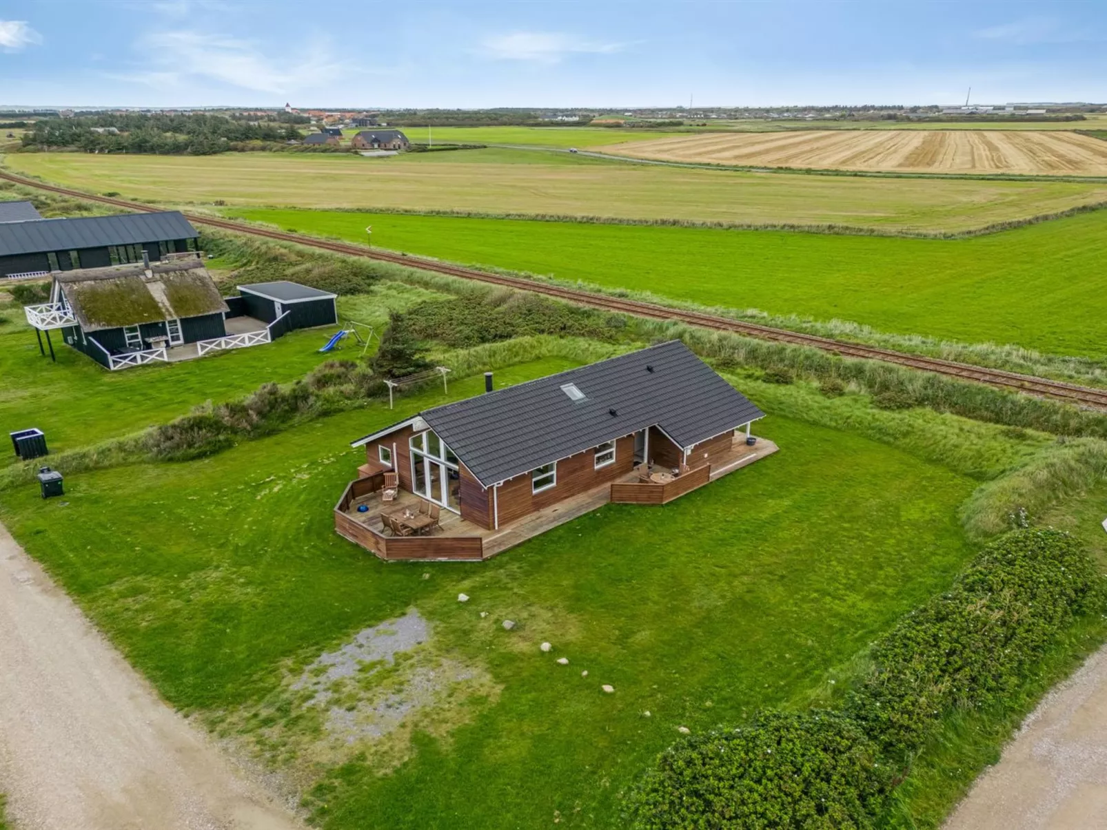 "Erland" - 500m from the sea-Outside