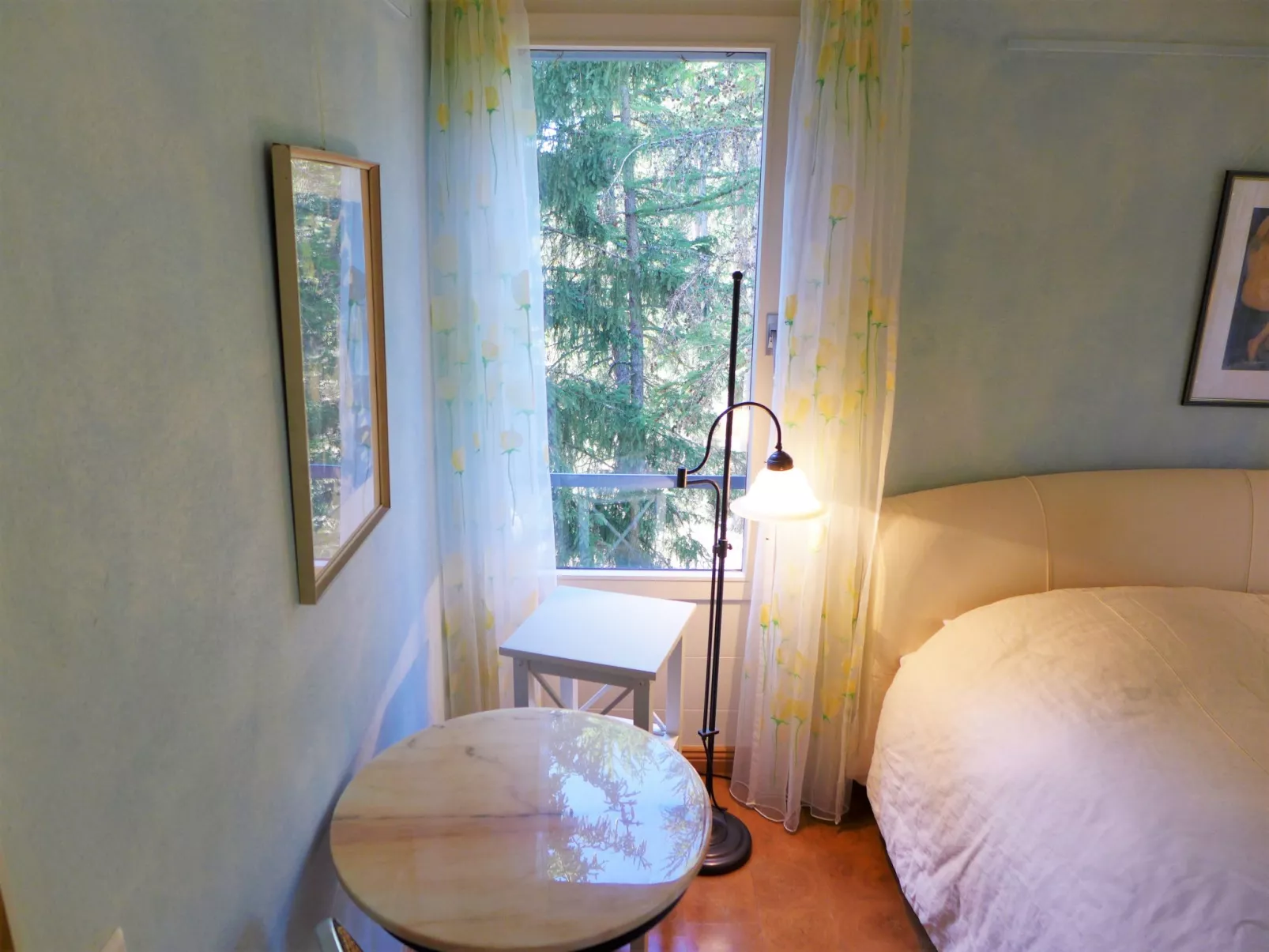 Jeanne D'Arc Apt. H-58-Inside