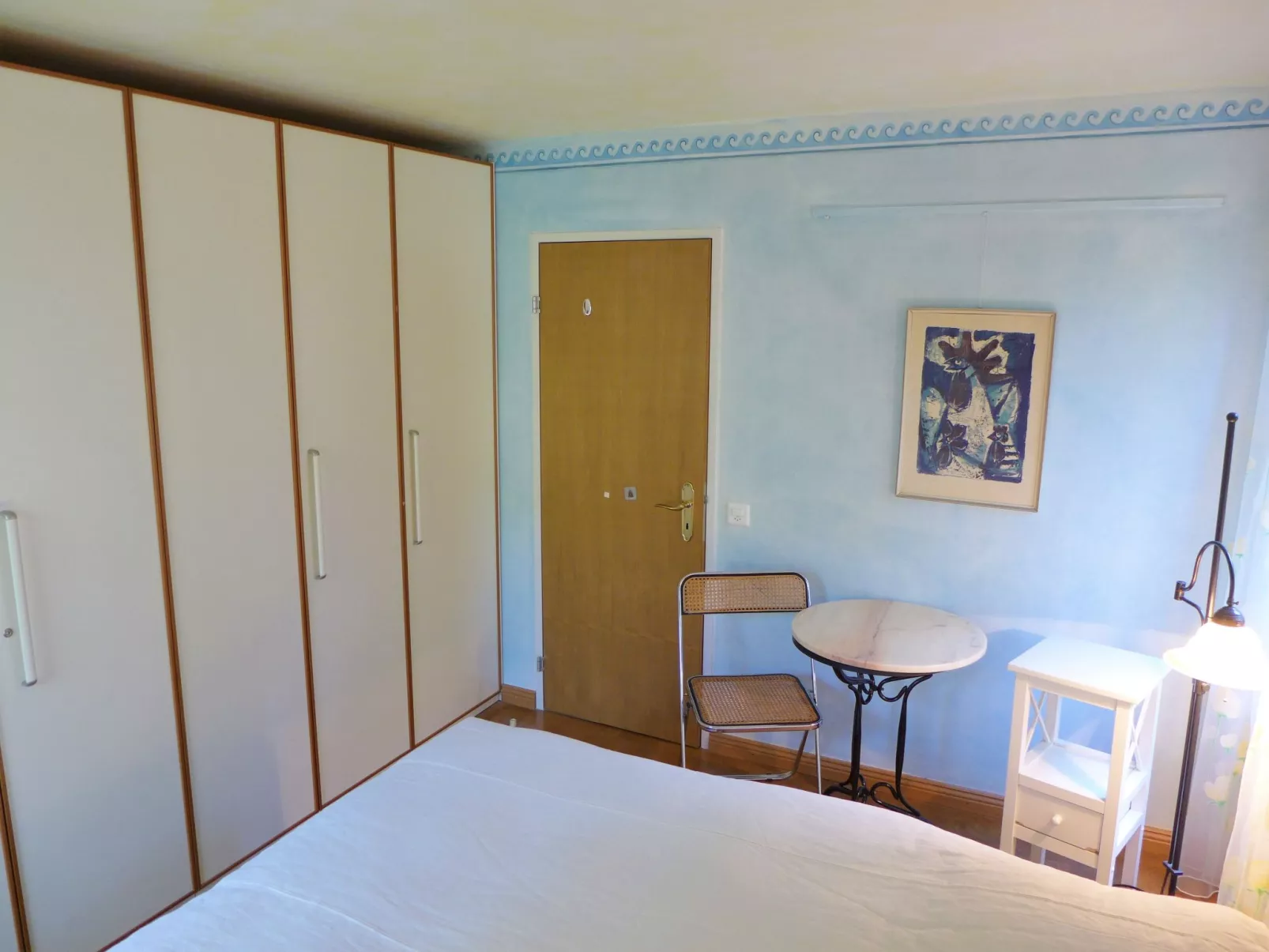Jeanne D'Arc Apt. H-58-Inside