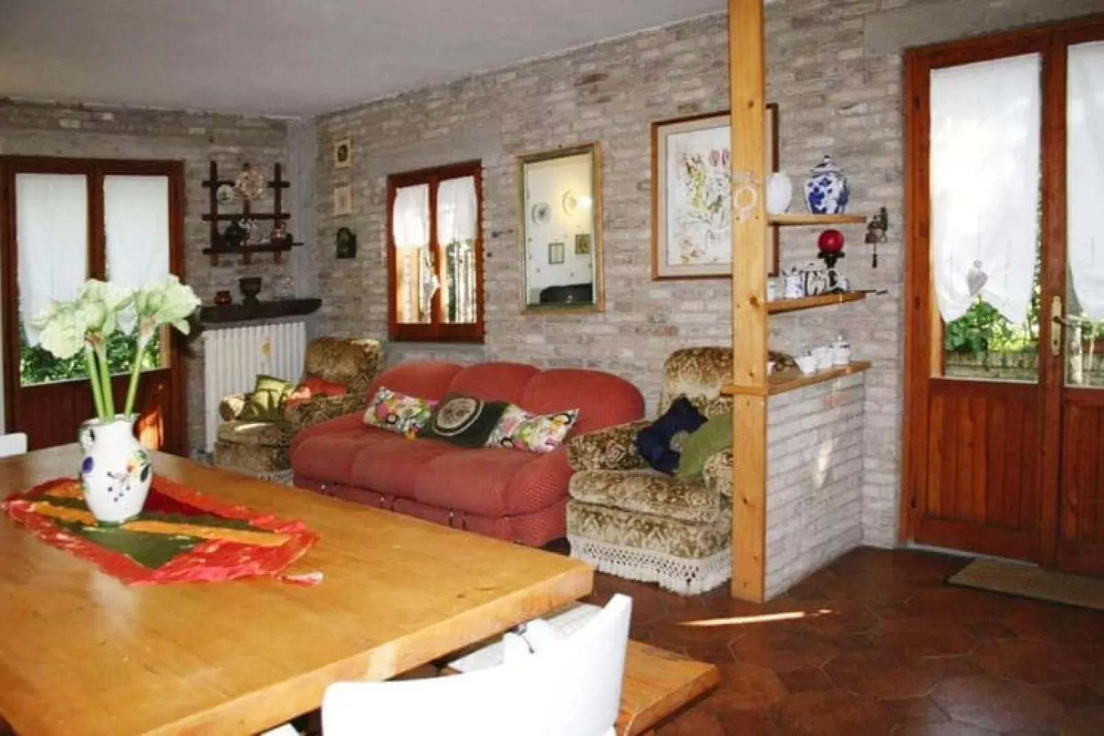 Ferienhaus Fiorenzuola Acacie Montemaggiore con piscina privata-Living room