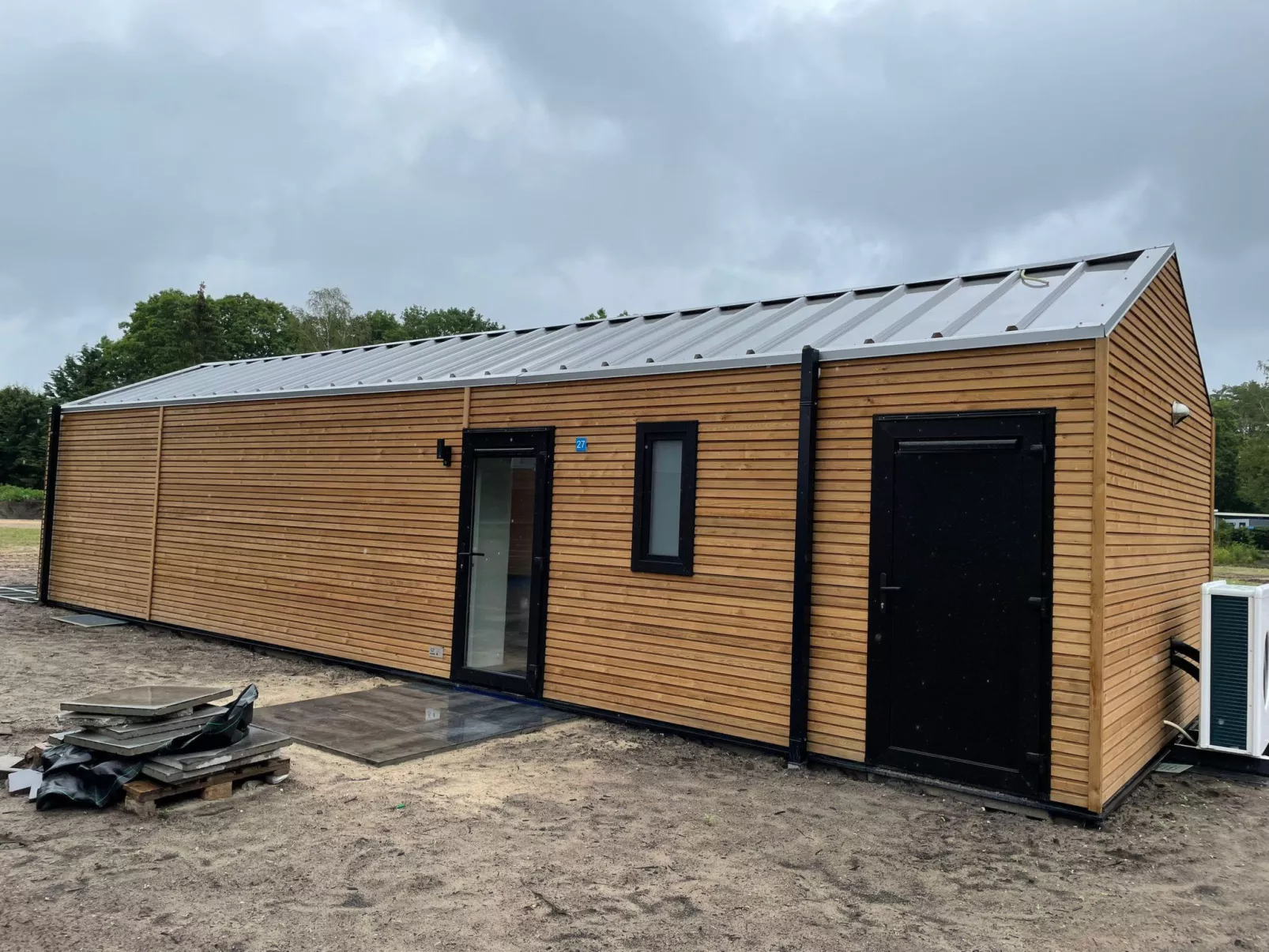 Forest Lodge 4-Outside