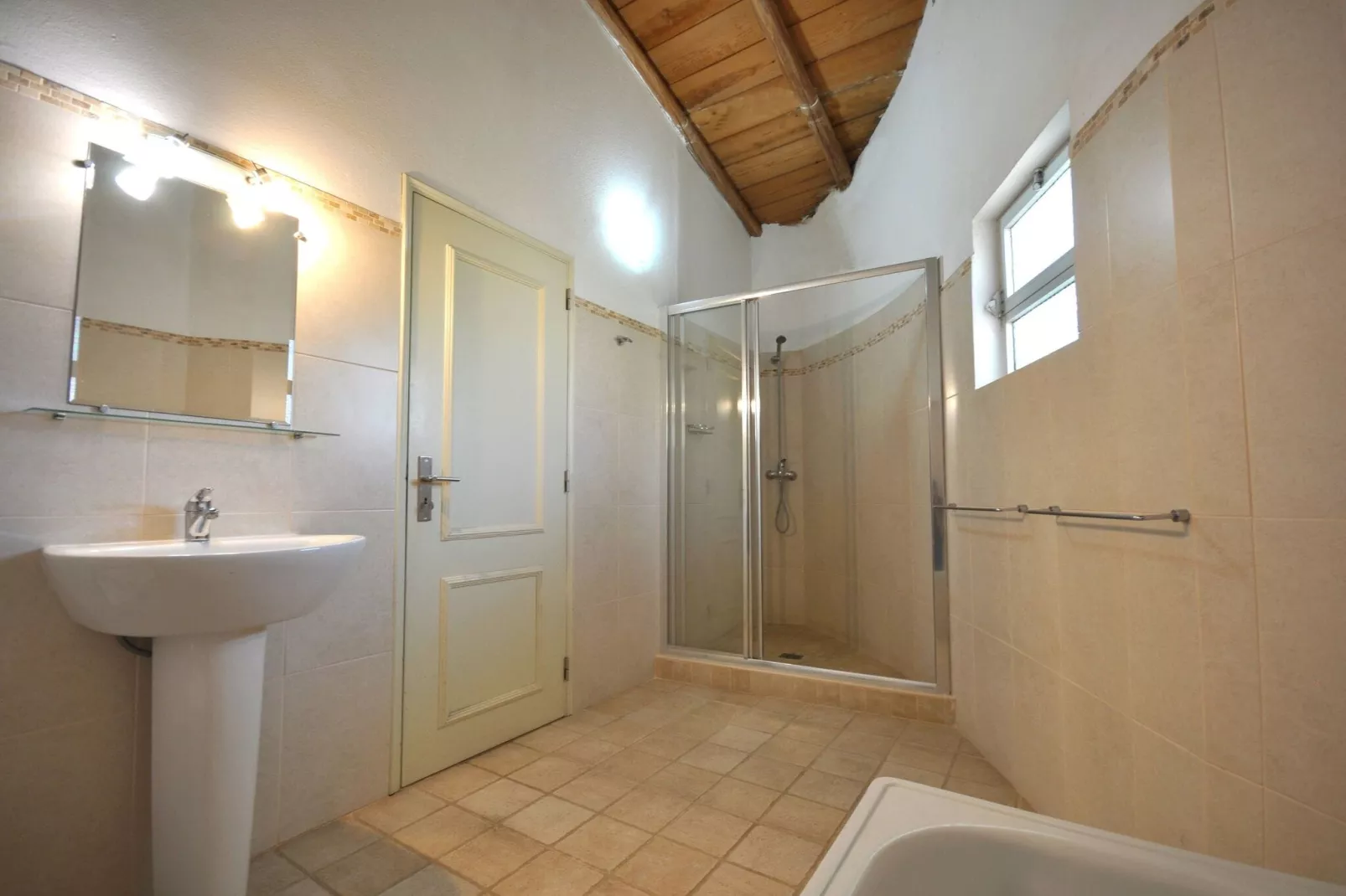 Casa Violeta-Bathroom