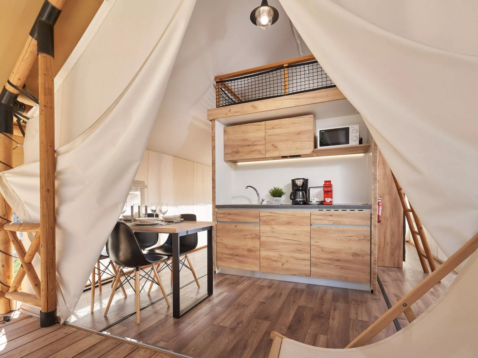 Glampingtent 4-Inside