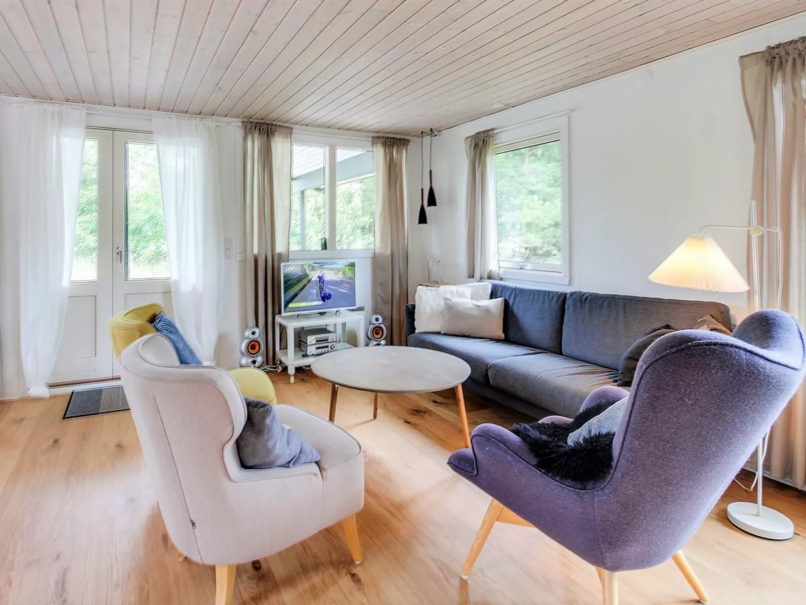 "Aleko" - 2.5km from the sea-Drinnen