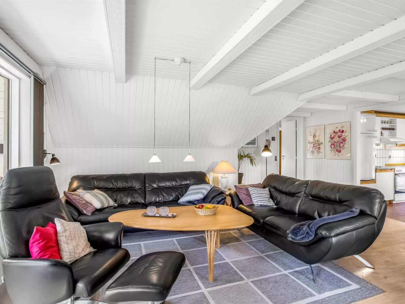 "Lilo" - 1km from the sea-Inside