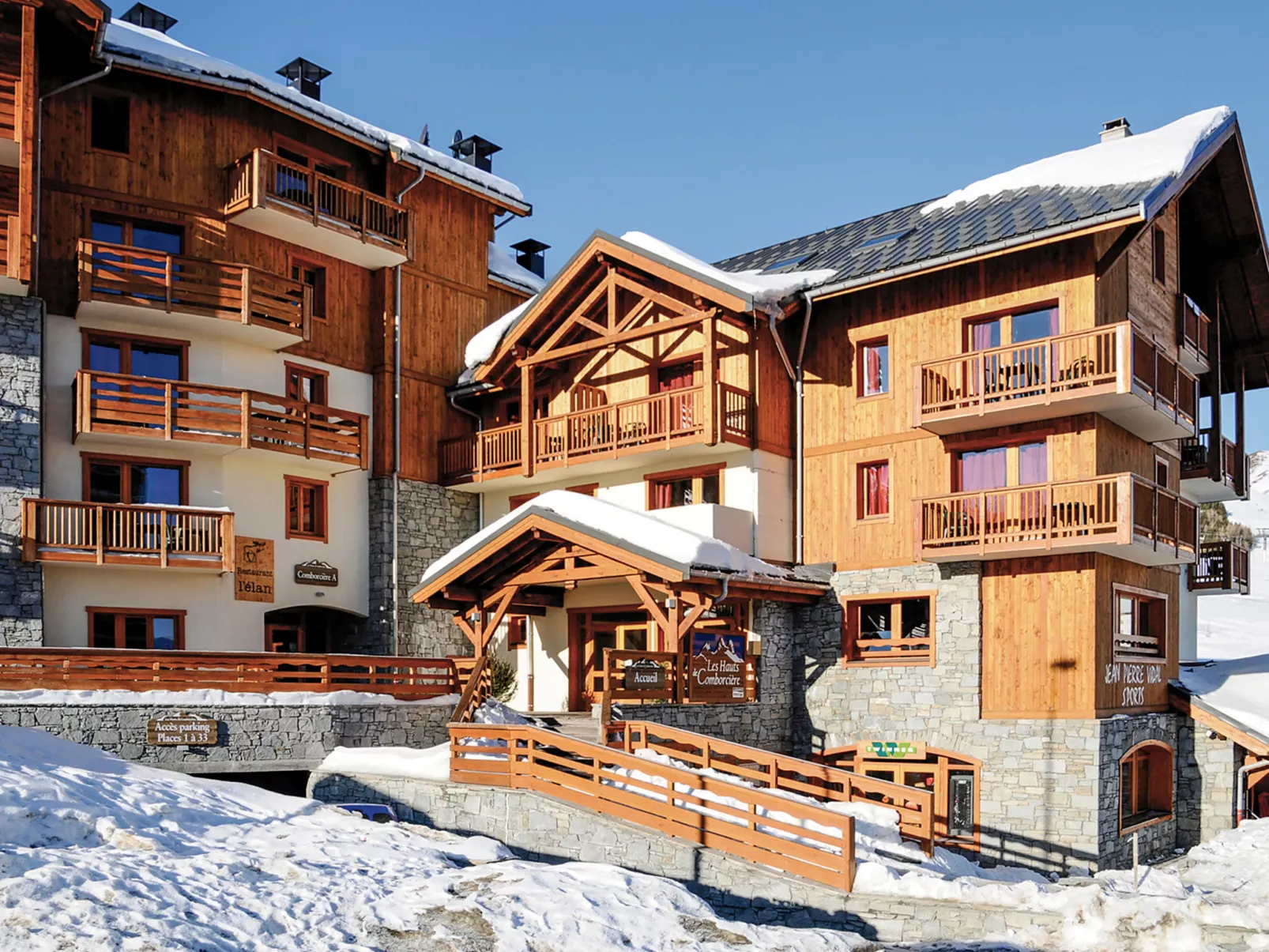 Les Hauts de Comborciere-Outside