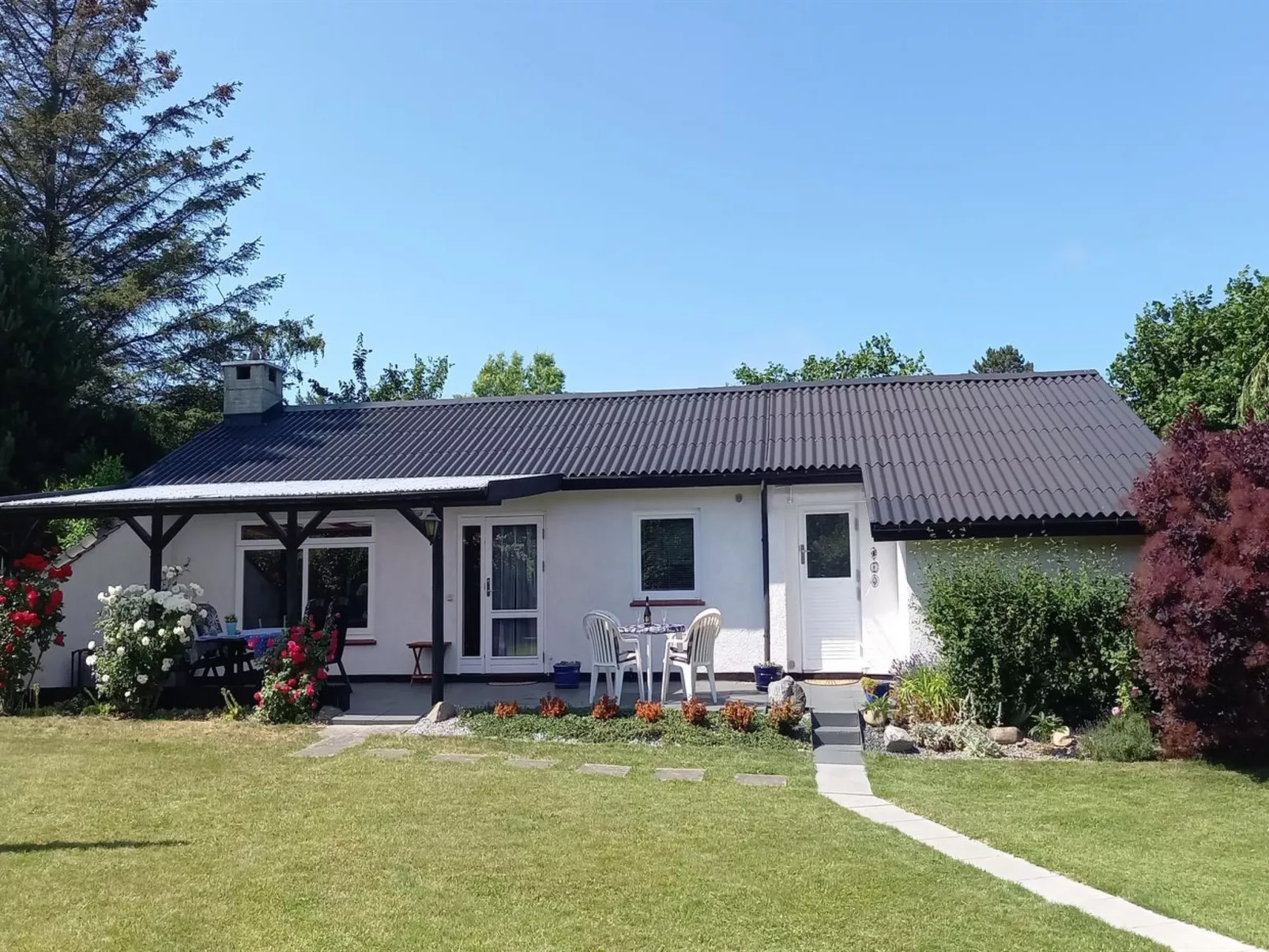 "Merit" - 800m from the sea-Outside