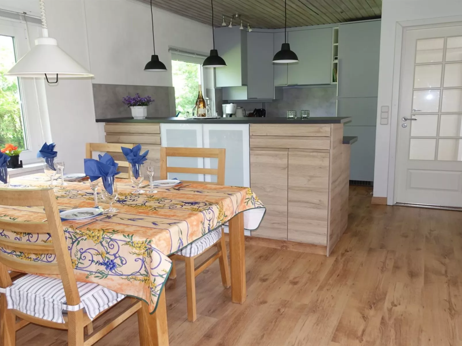 "Merit" - 800m from the sea-Inside