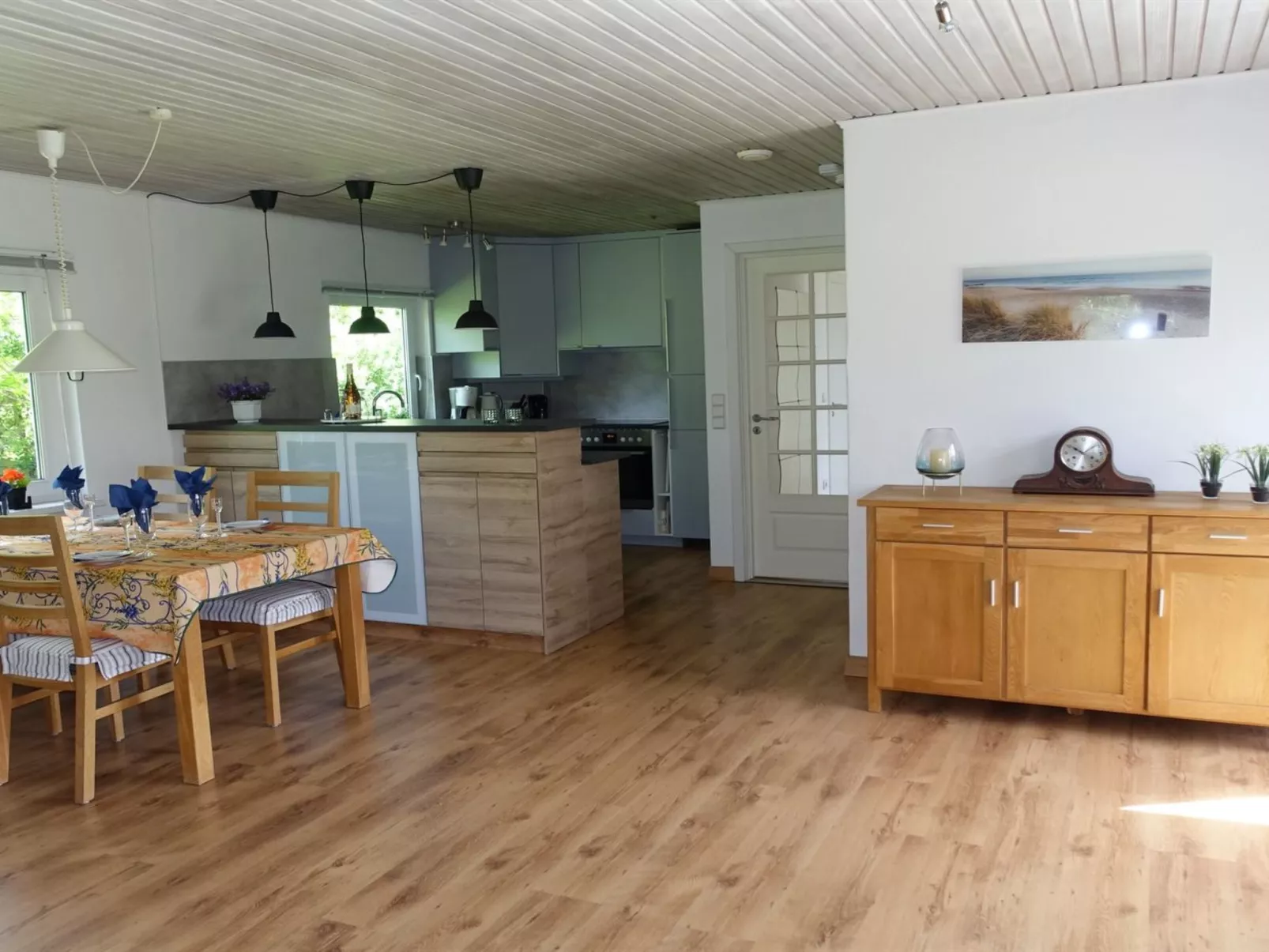 "Merit" - 800m from the sea-Inside