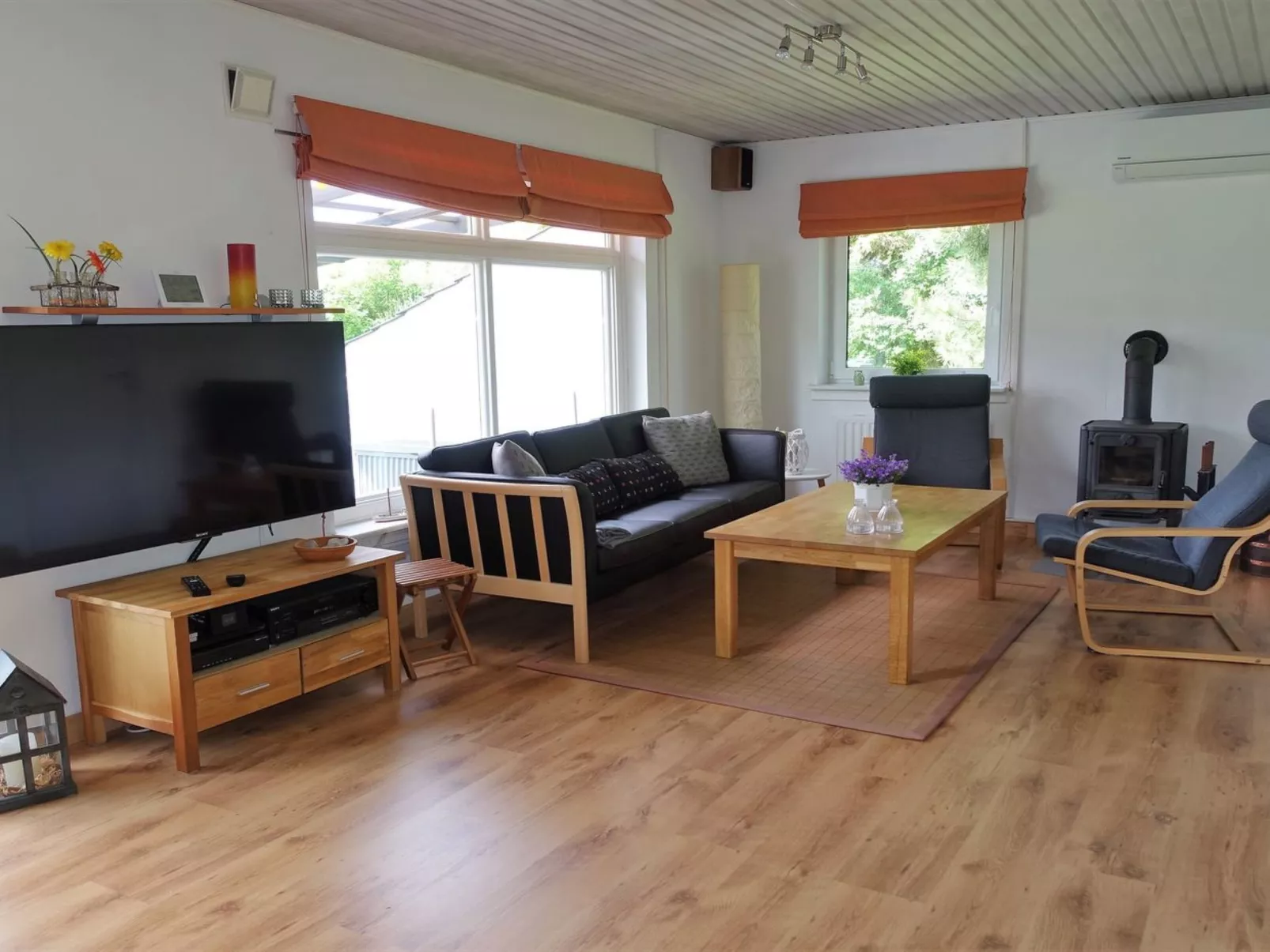 "Merit" - 800m from the sea-Inside