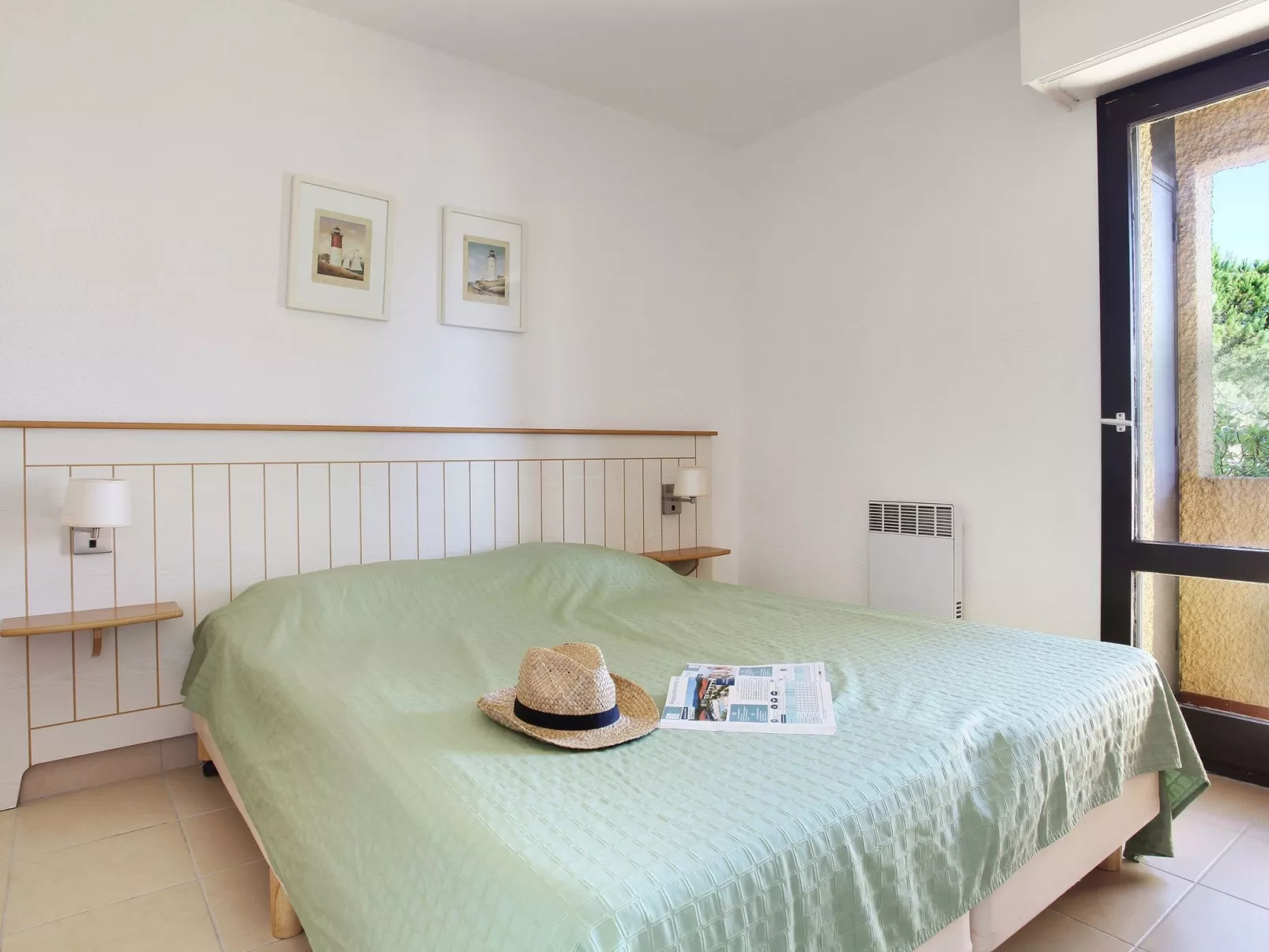 Saint Loup-Inside