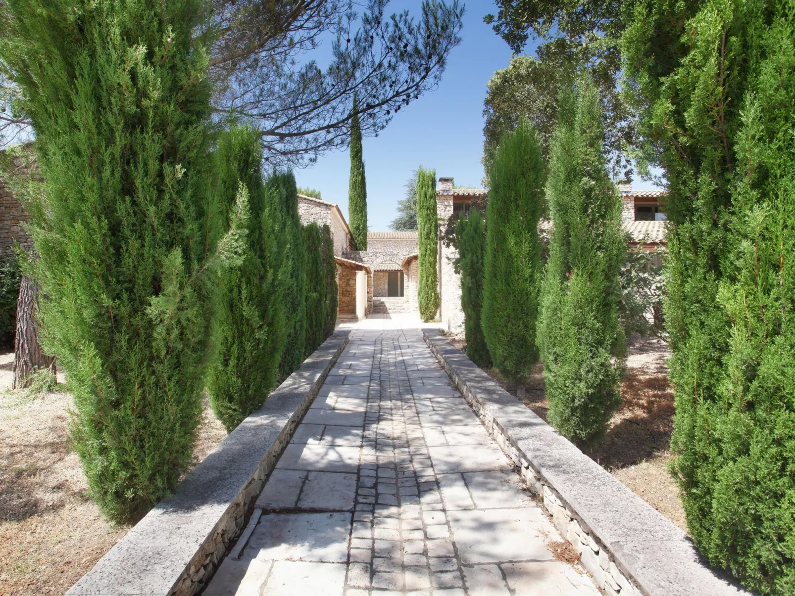 La Bastide des Chênes-Outside