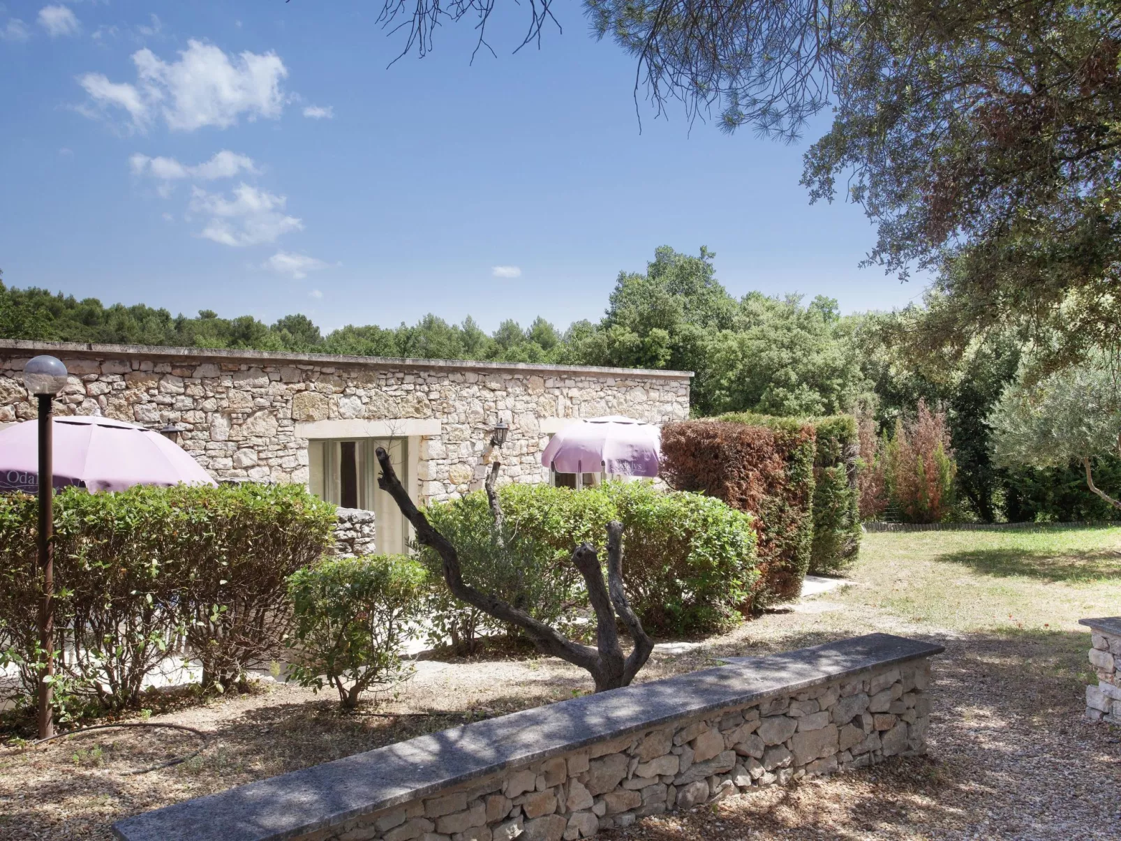 La Bastide des Chênes-Outside