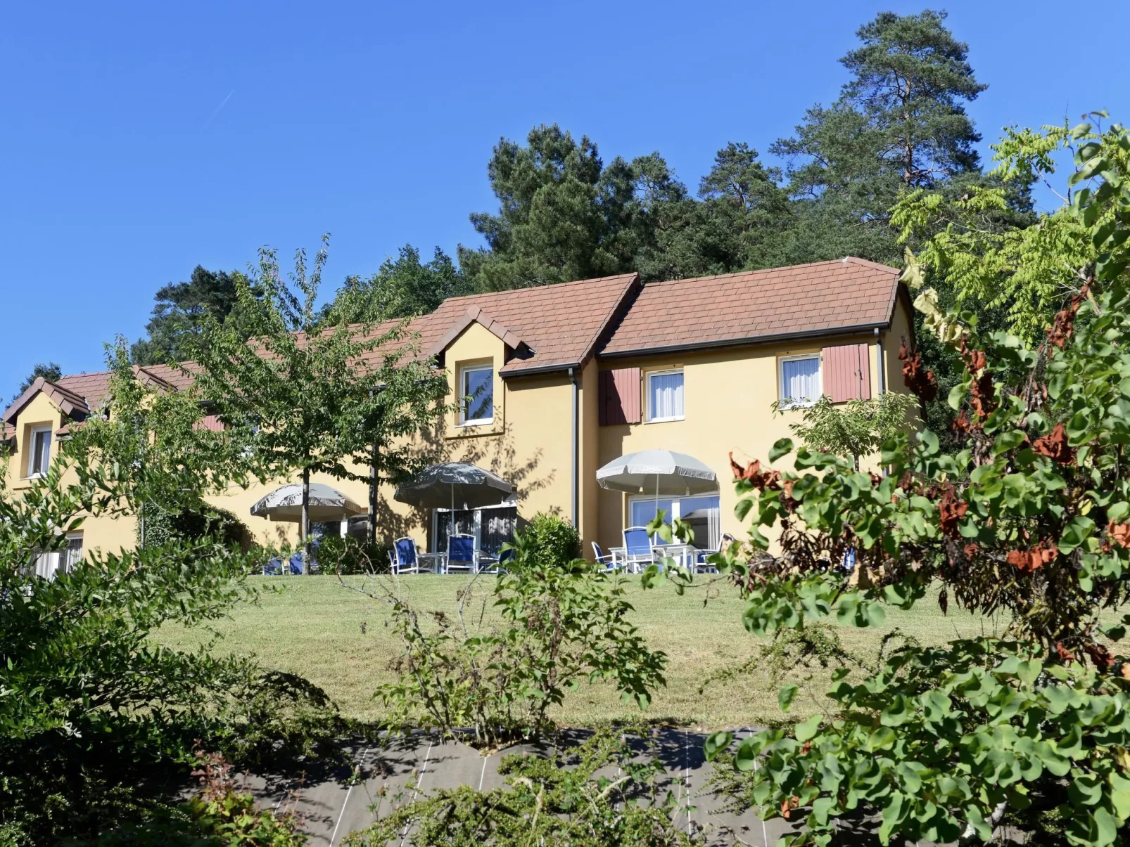 Les Coteaux de Sarlat-Outside