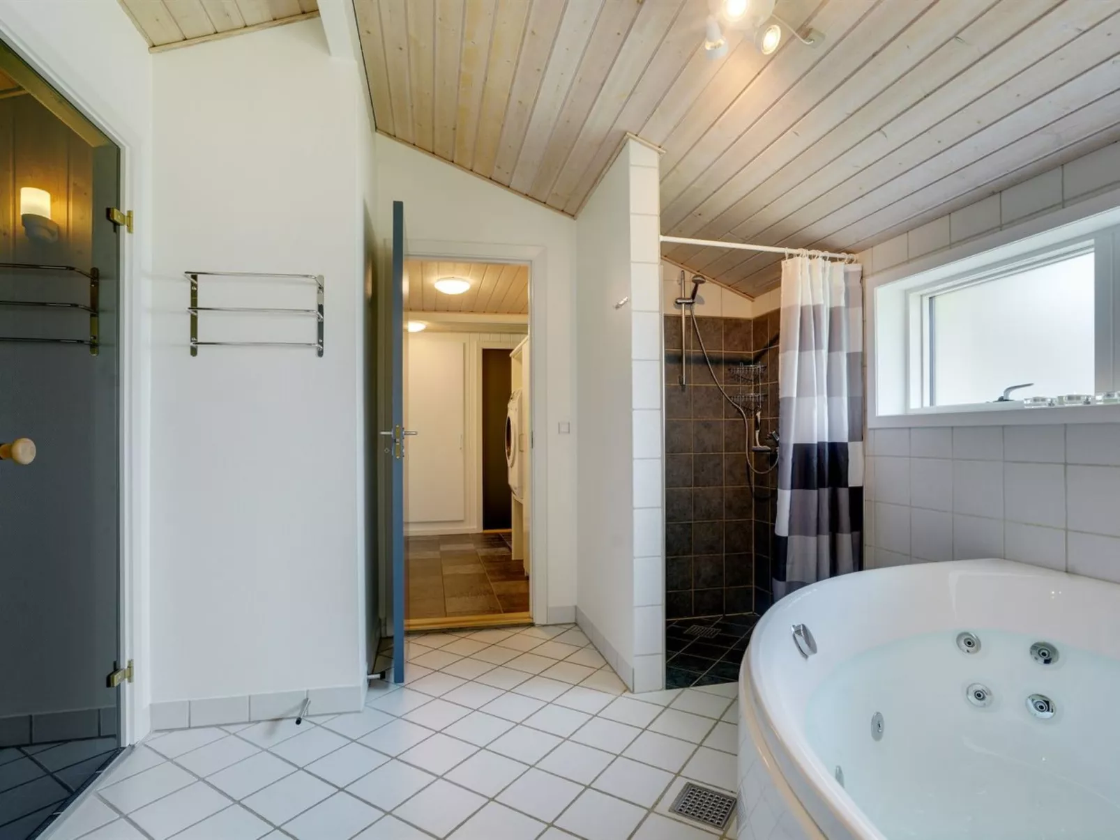 "Thove" - 600m from the sea-Inside