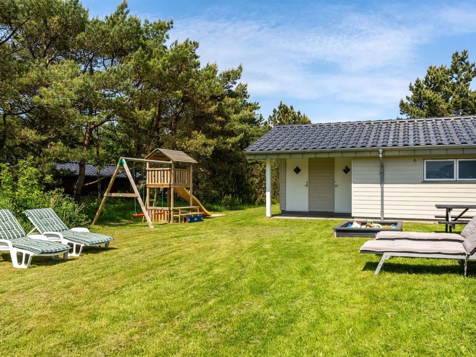 "Thove" - 600m from the sea-Outside