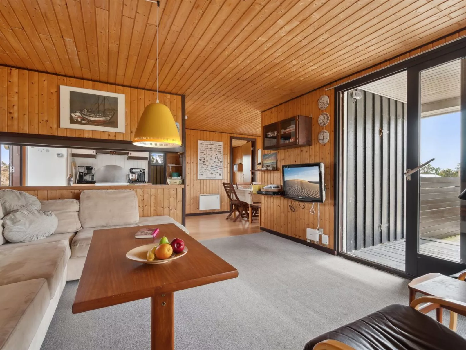 "Sulo" - 1.4km from the sea-Inside