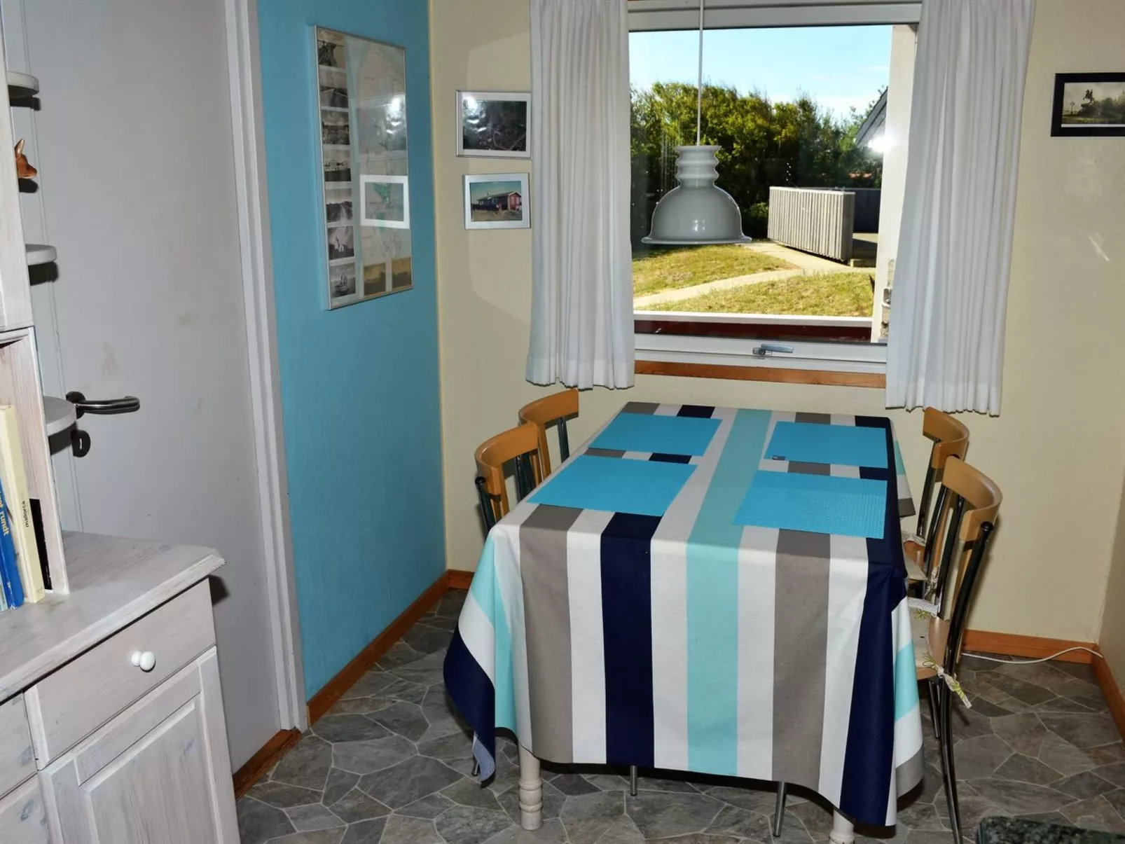 "Veijo" - 800m from the sea-Inside
