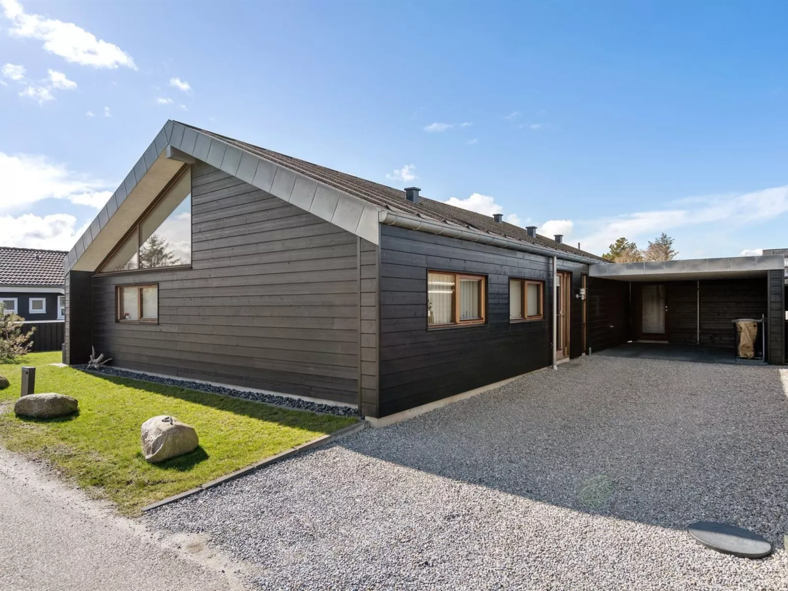 "Aaran" - 700m from the sea-Draußen