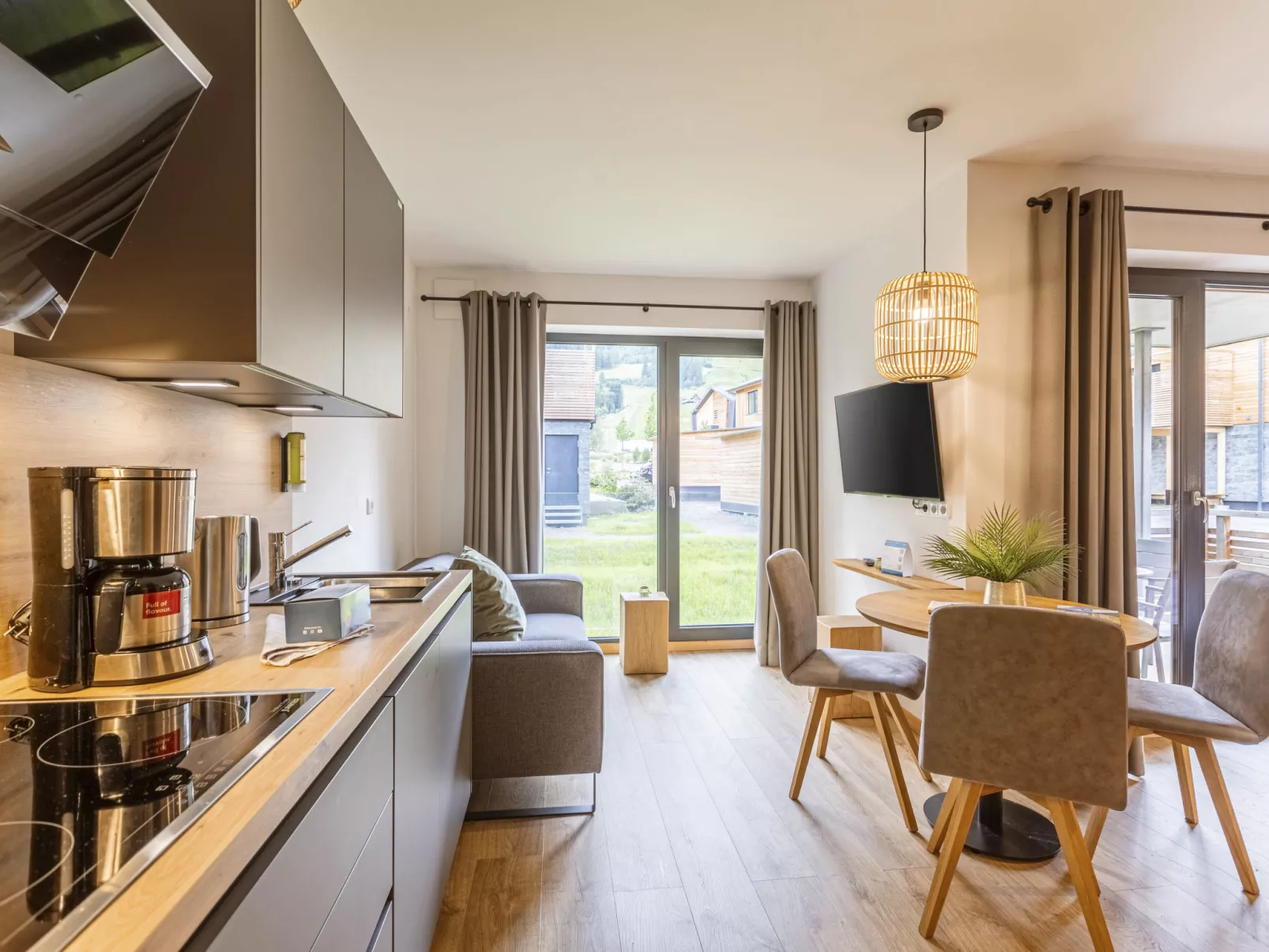 Studio mit Balkon-Inside