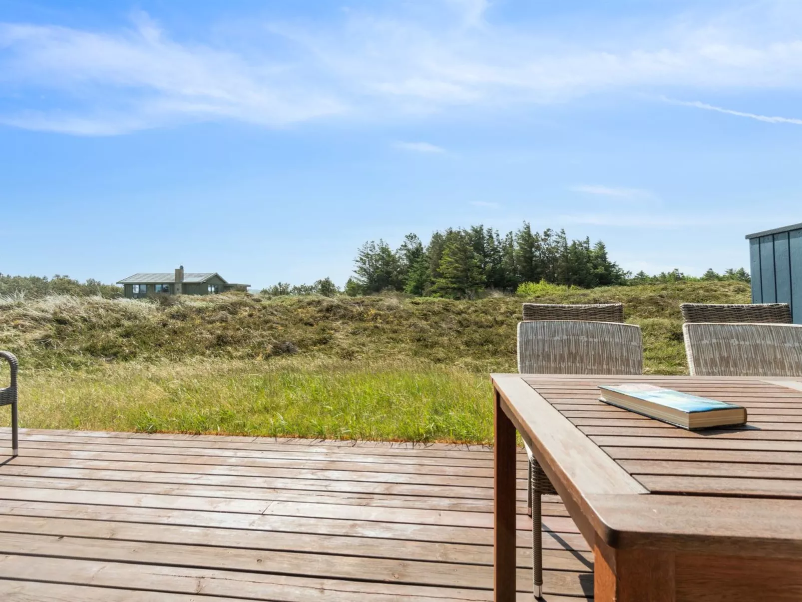 "Henri" - 500m from the sea-Draußen