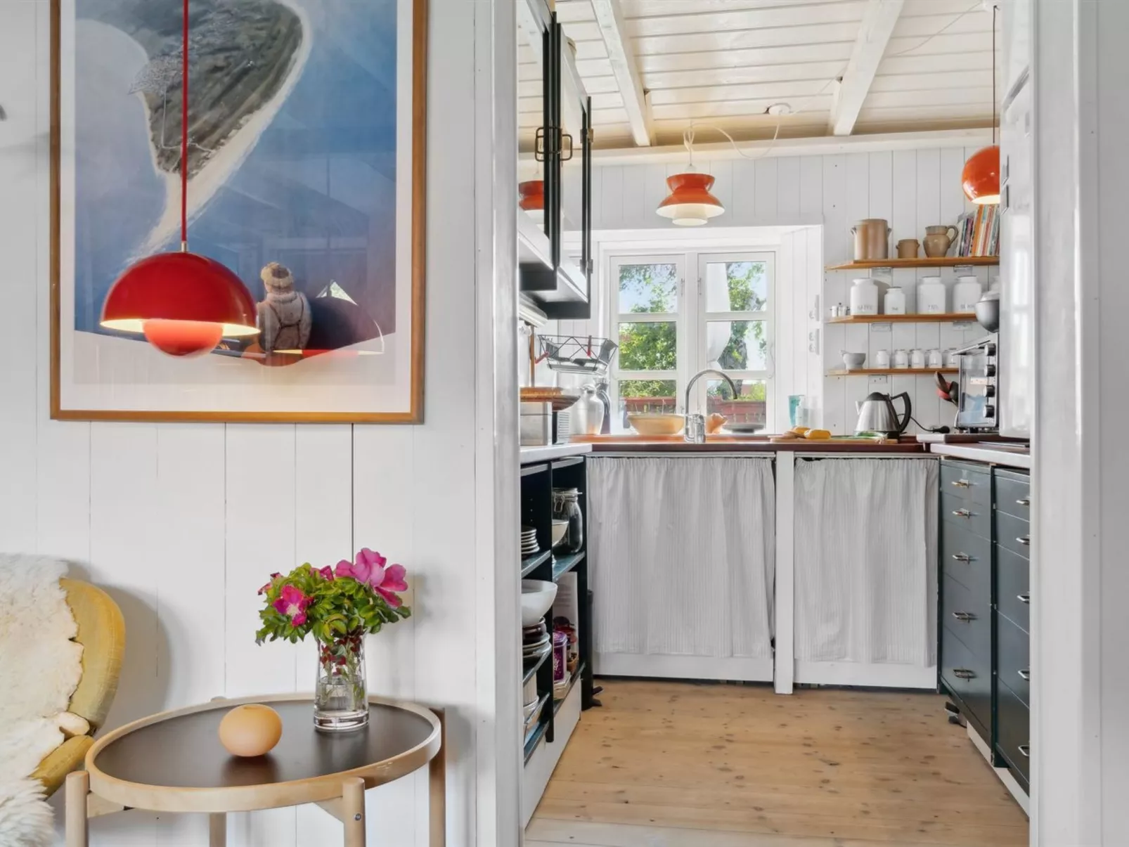"Wenche" - 1.5km from the sea-Inside