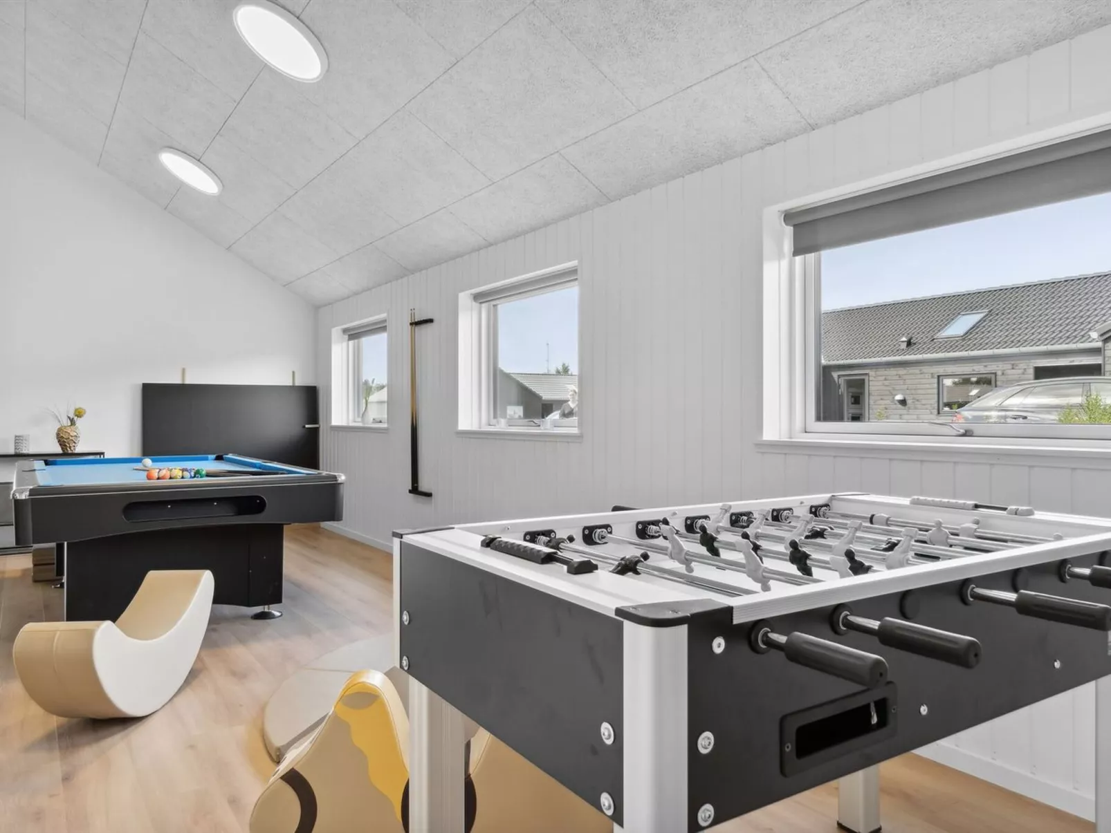 "Elvin" - 3.5km from the sea-Inside