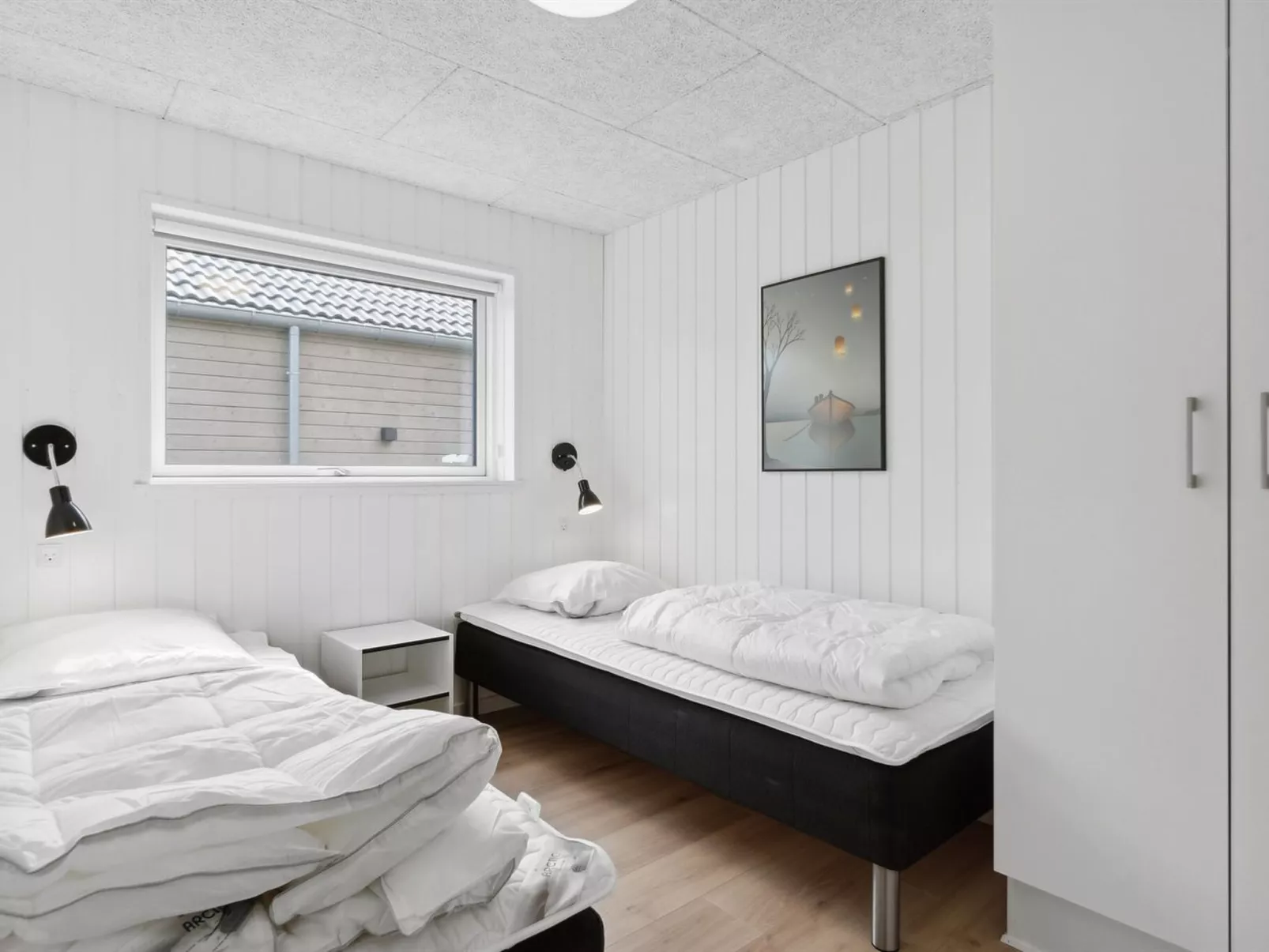 "Elvin" - 3.5km from the sea-Inside