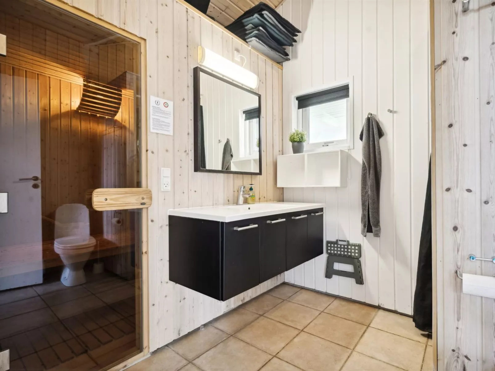 "Edin" - 150m from the sea-Drinnen