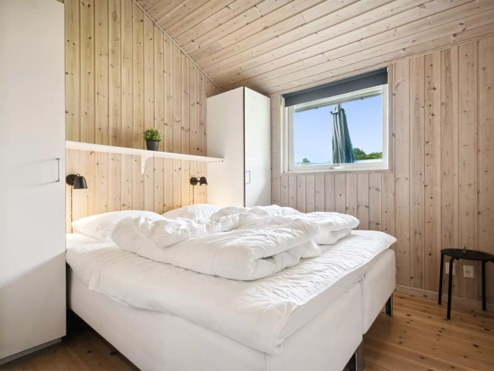 "Edin" - 150m from the sea-Drinnen