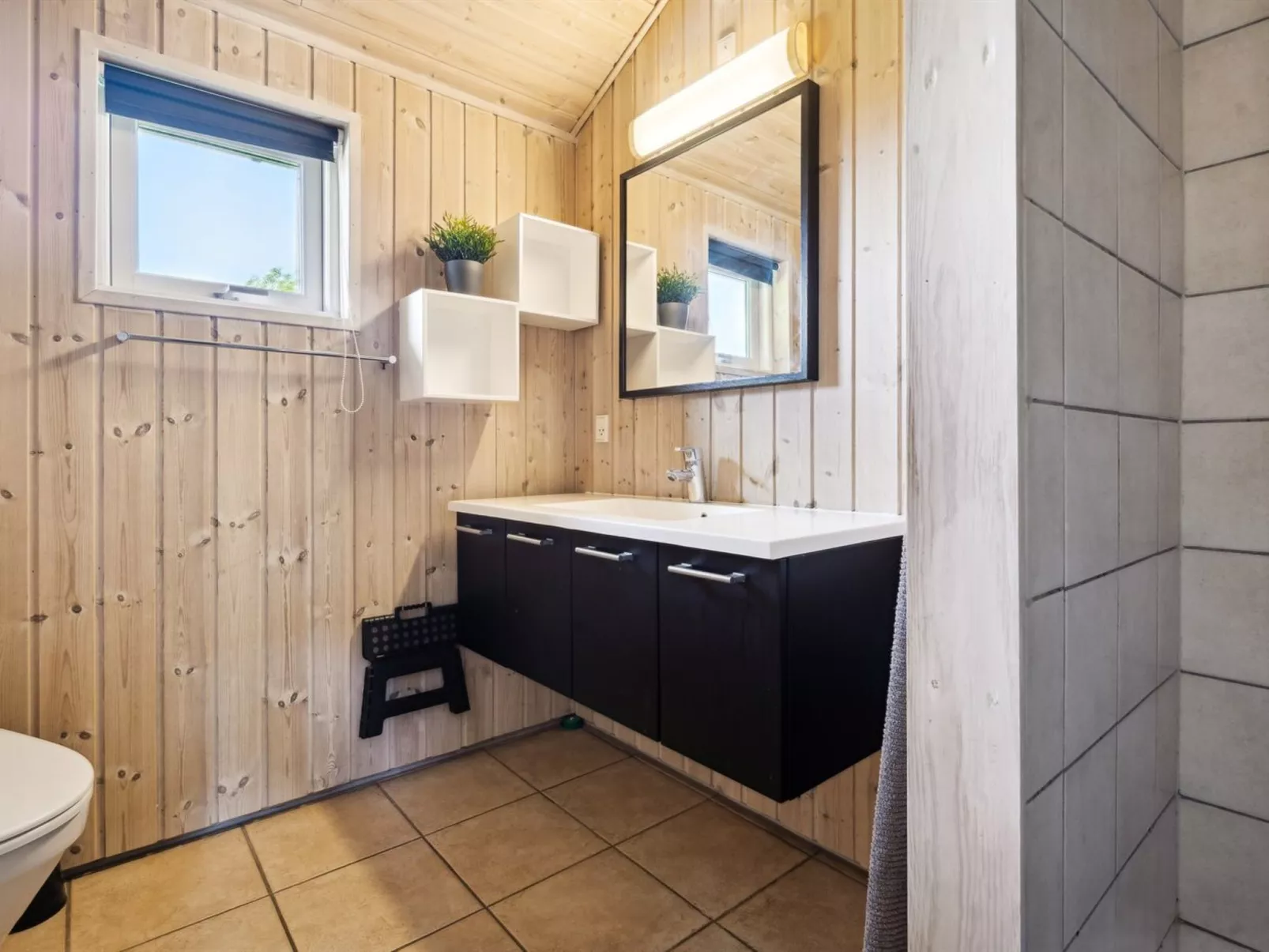 "Edin" - 150m from the sea-Drinnen
