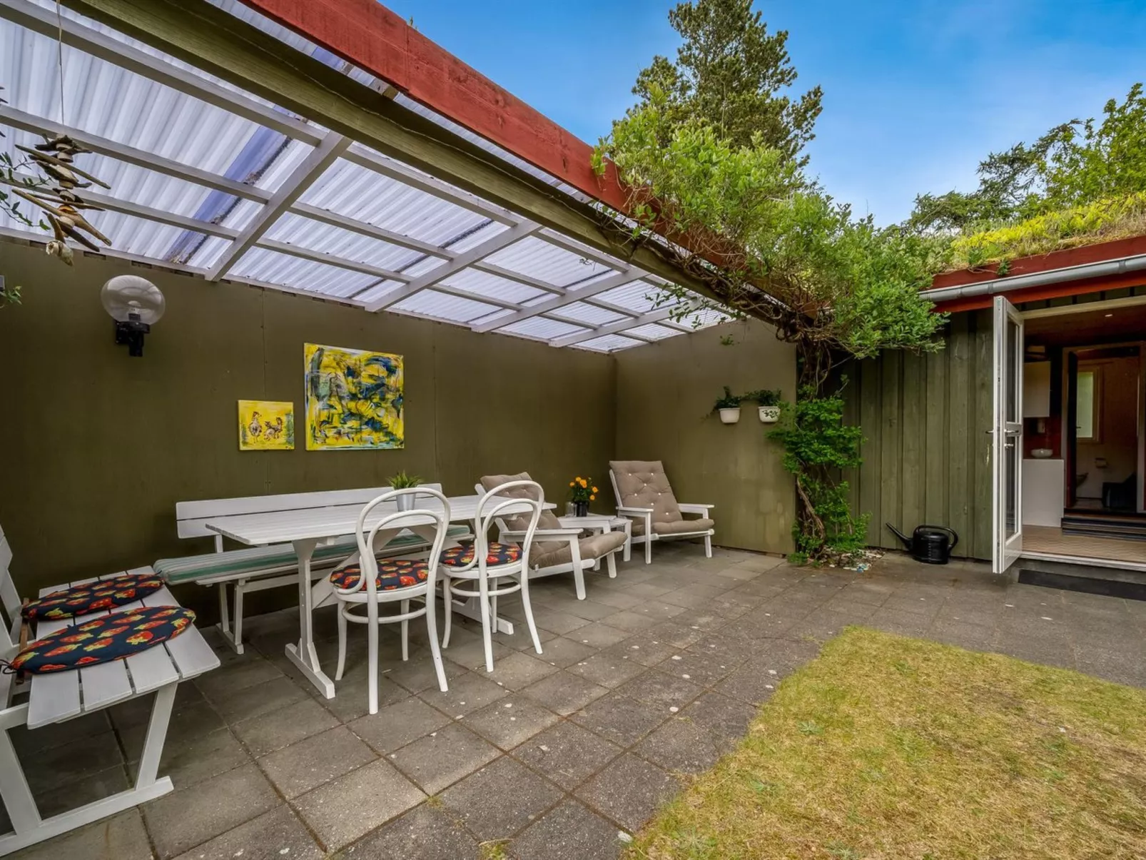 "Sisko" - 800m from the sea-Outside