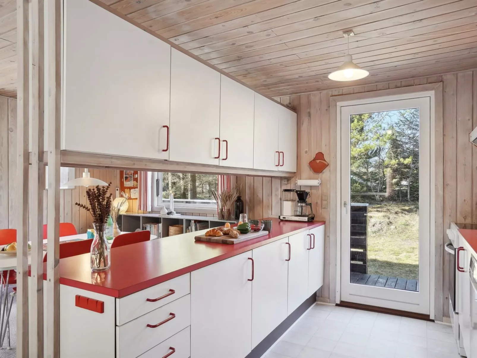 "Eriksine" - 1.9km from the sea-Inside