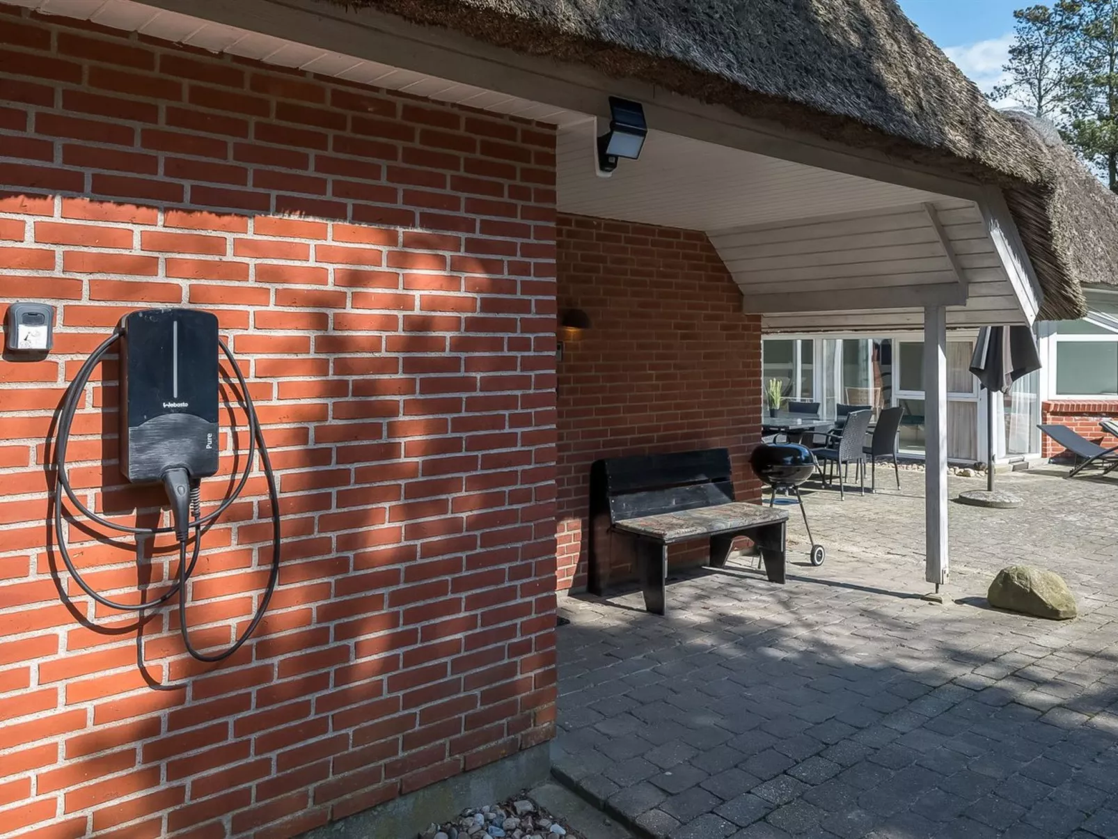 "Grep" - 700m from the sea-Inside