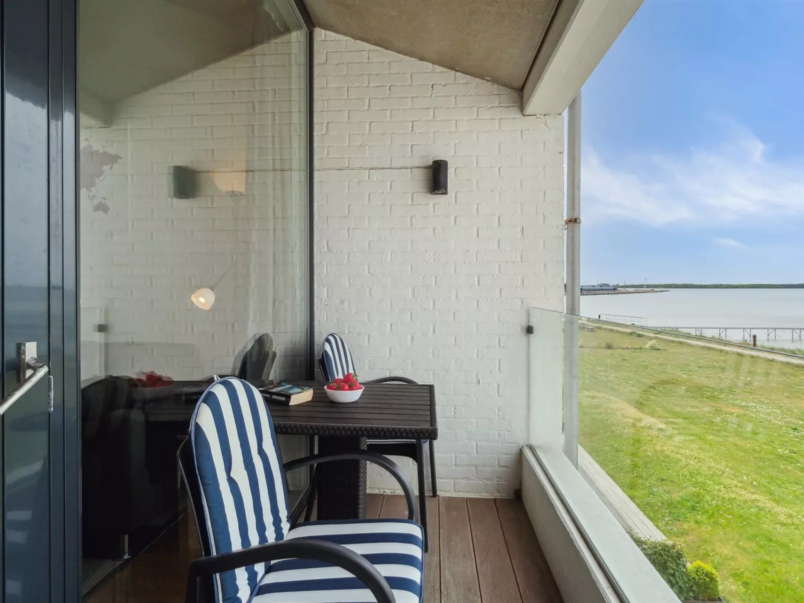 "Jærind" - 20m from the sea-Outside