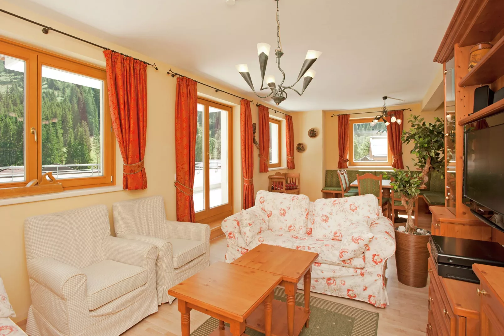 Chalet Apartment Tristkogel - Mittenwald-Living room