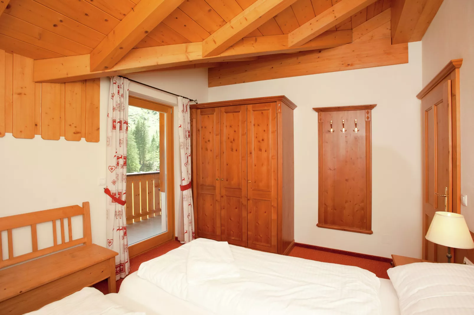 Chalet Apartment Tristkogel - Mittenwald-Bedroom