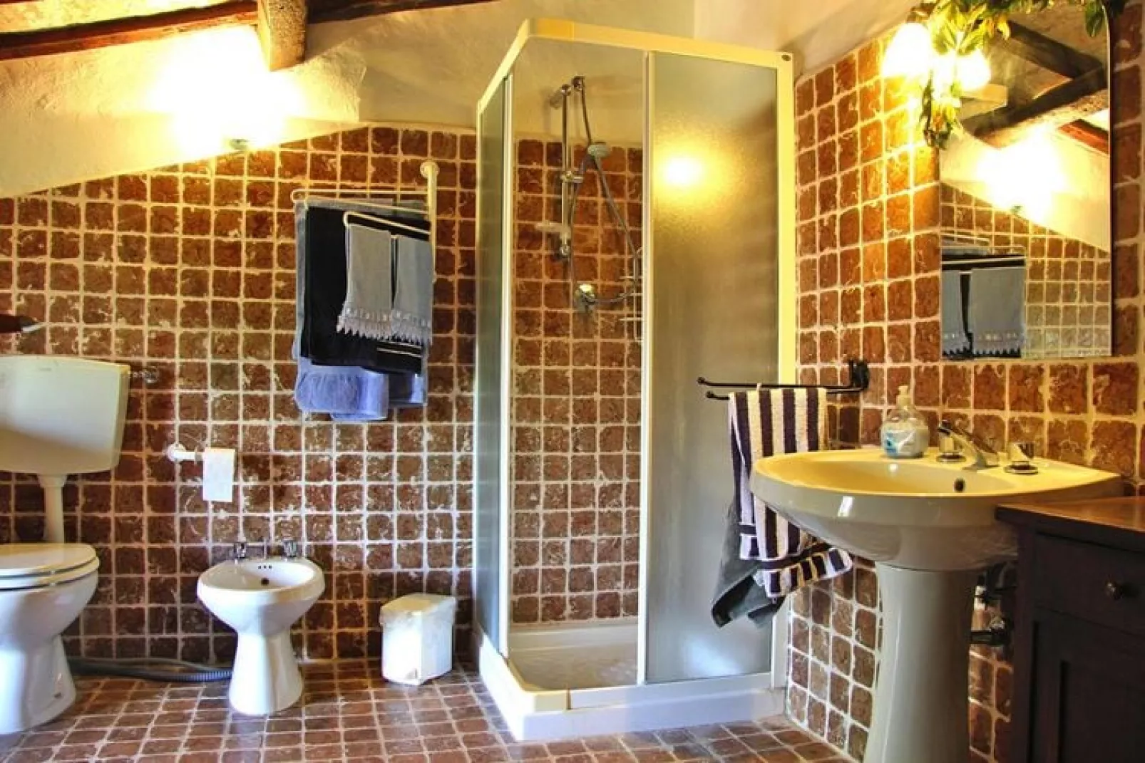 Villa Ca' Piero, Urbino-max. 8 pax-Bathroom