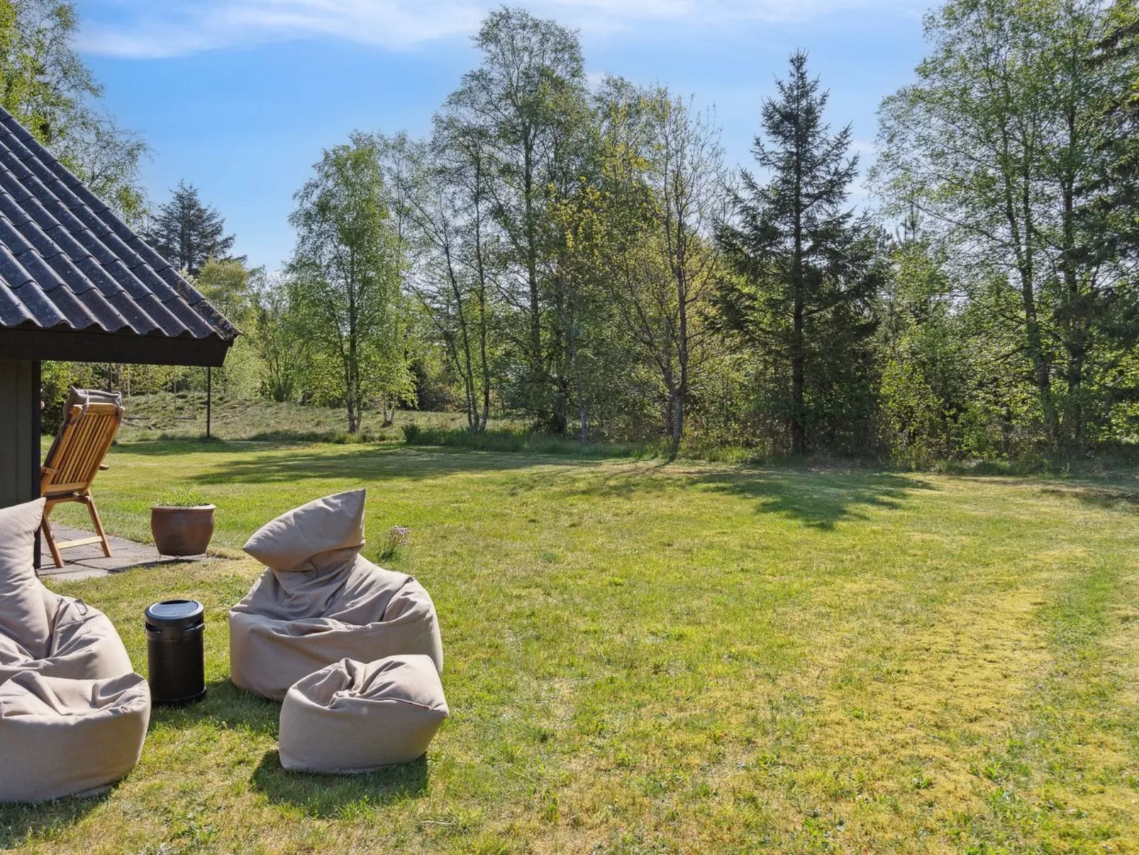 "Irlin" - 600m from the sea-Outside